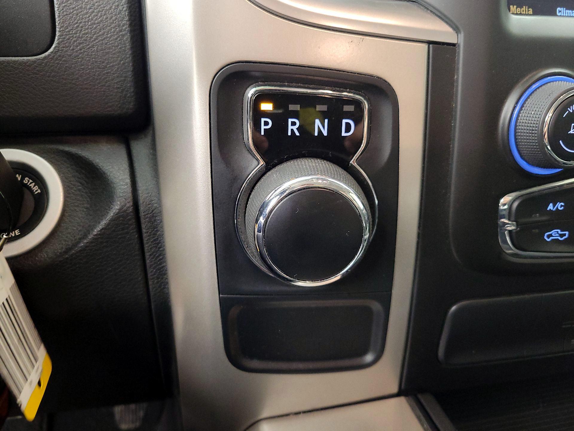 Thumbnail: 2020 RAM 1500 Classic - 18