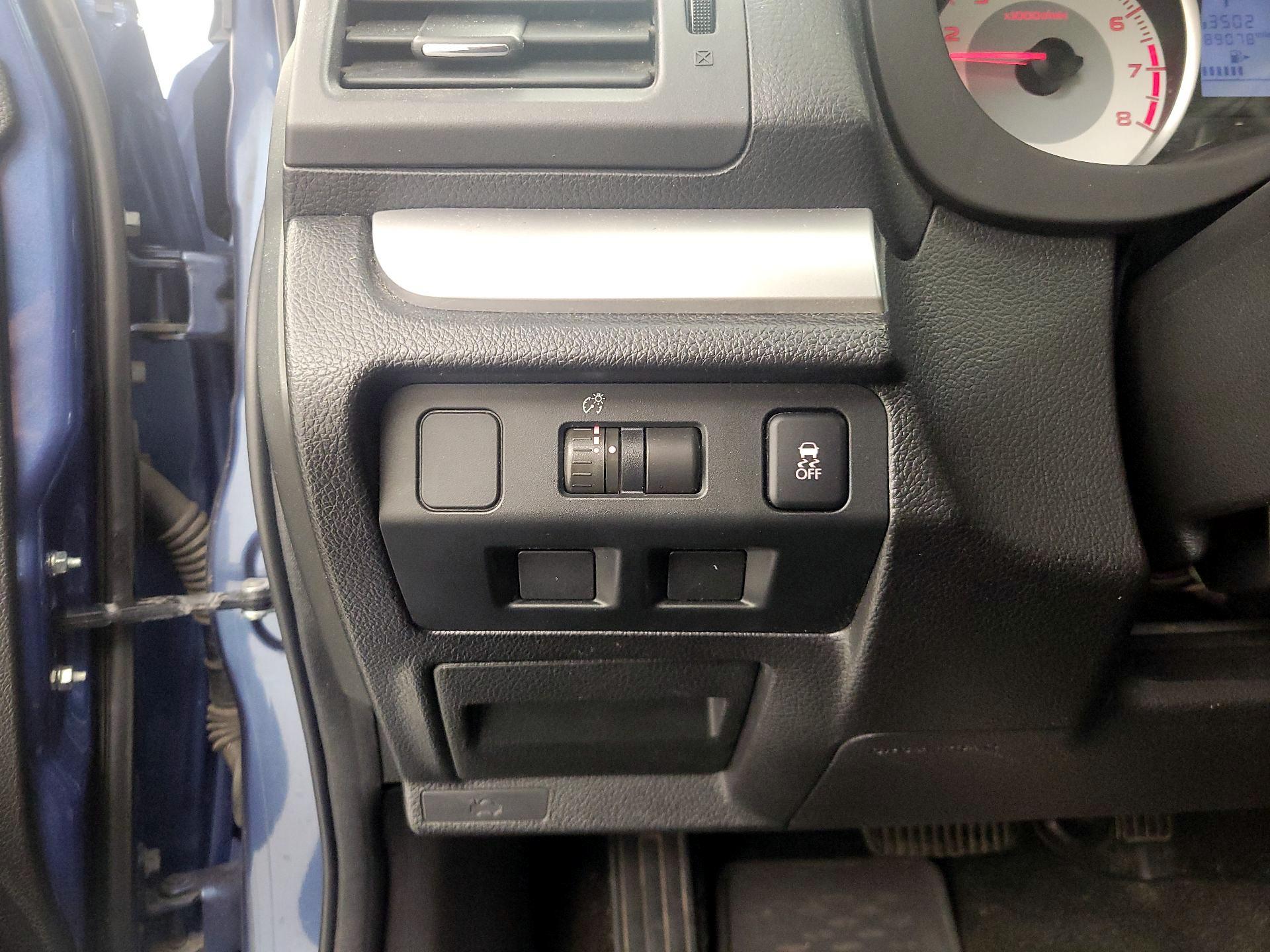 Thumbnail: 2014 Subaru Impreza - 13