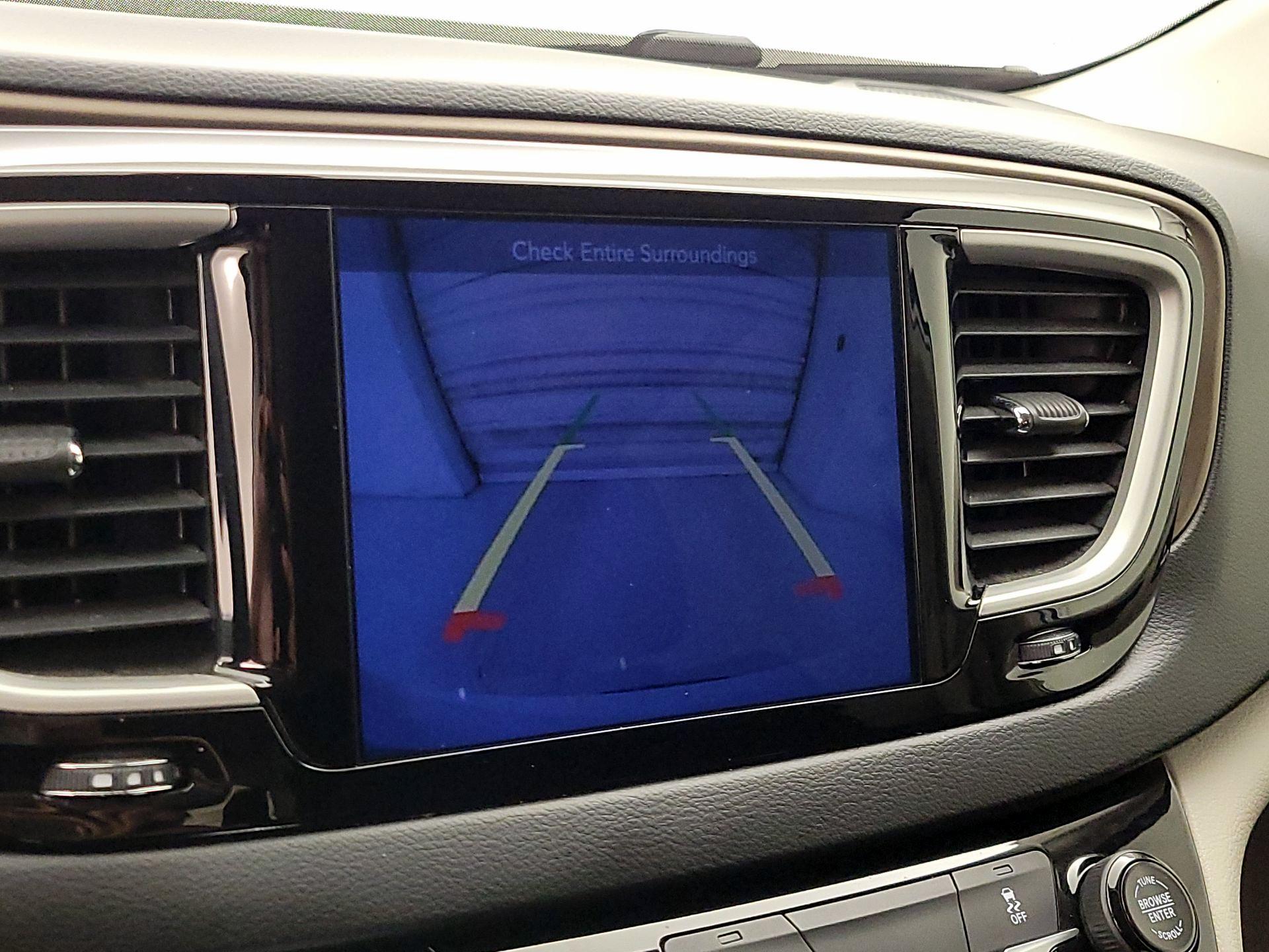 Thumbnail: 2017 Chrysler Pacifica - 14