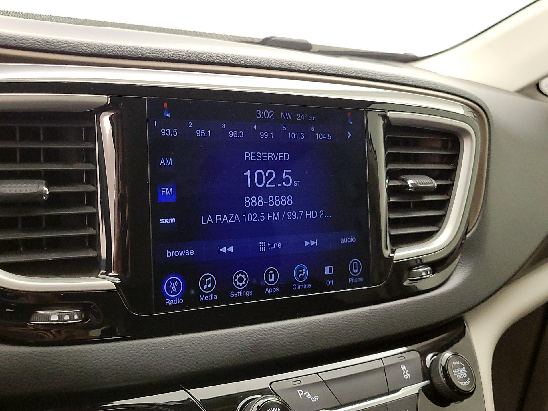 Thumbnail: 2017 Chrysler Pacifica - 15