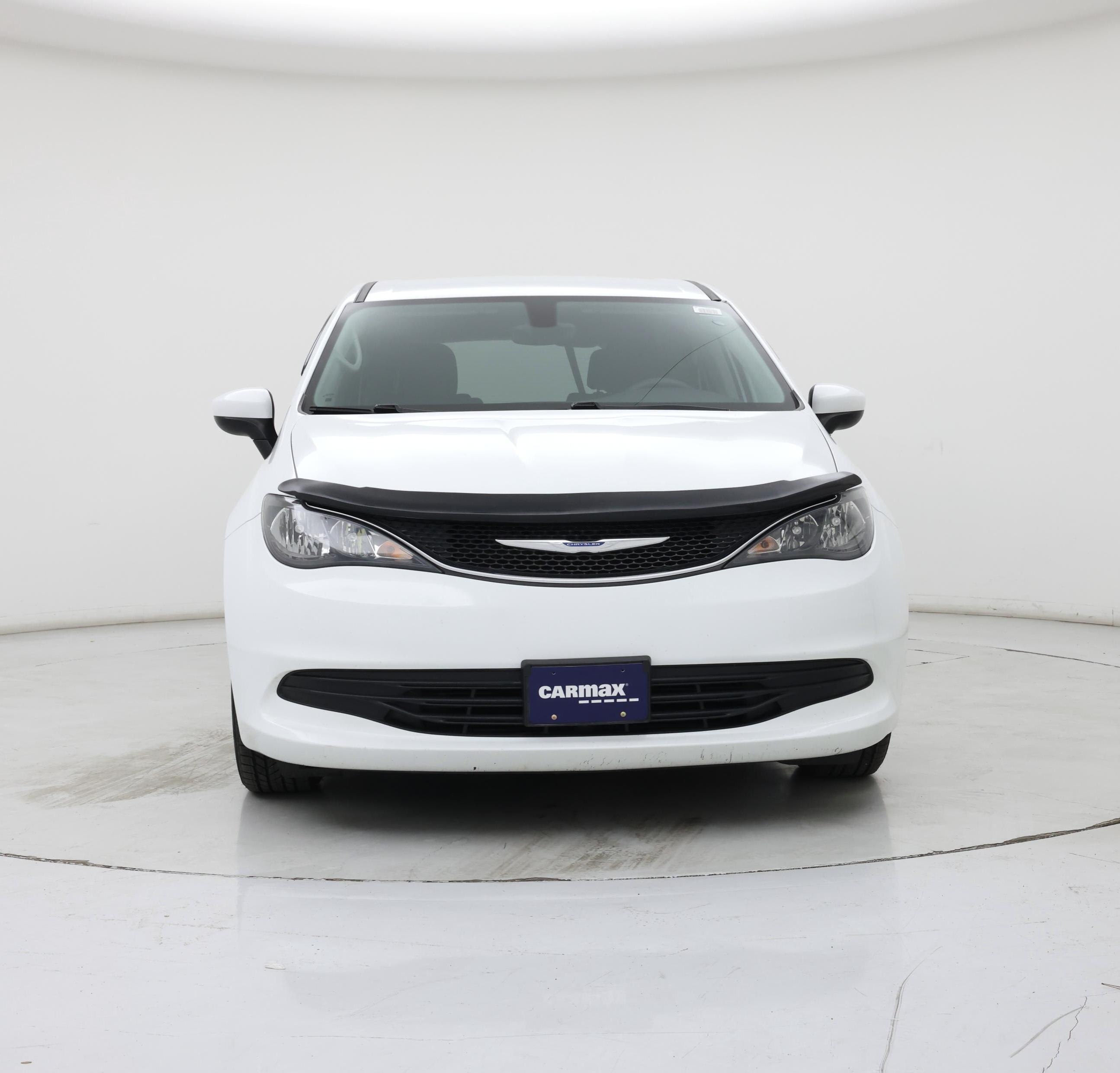 Thumbnail: 2017 Chrysler Pacifica - 5