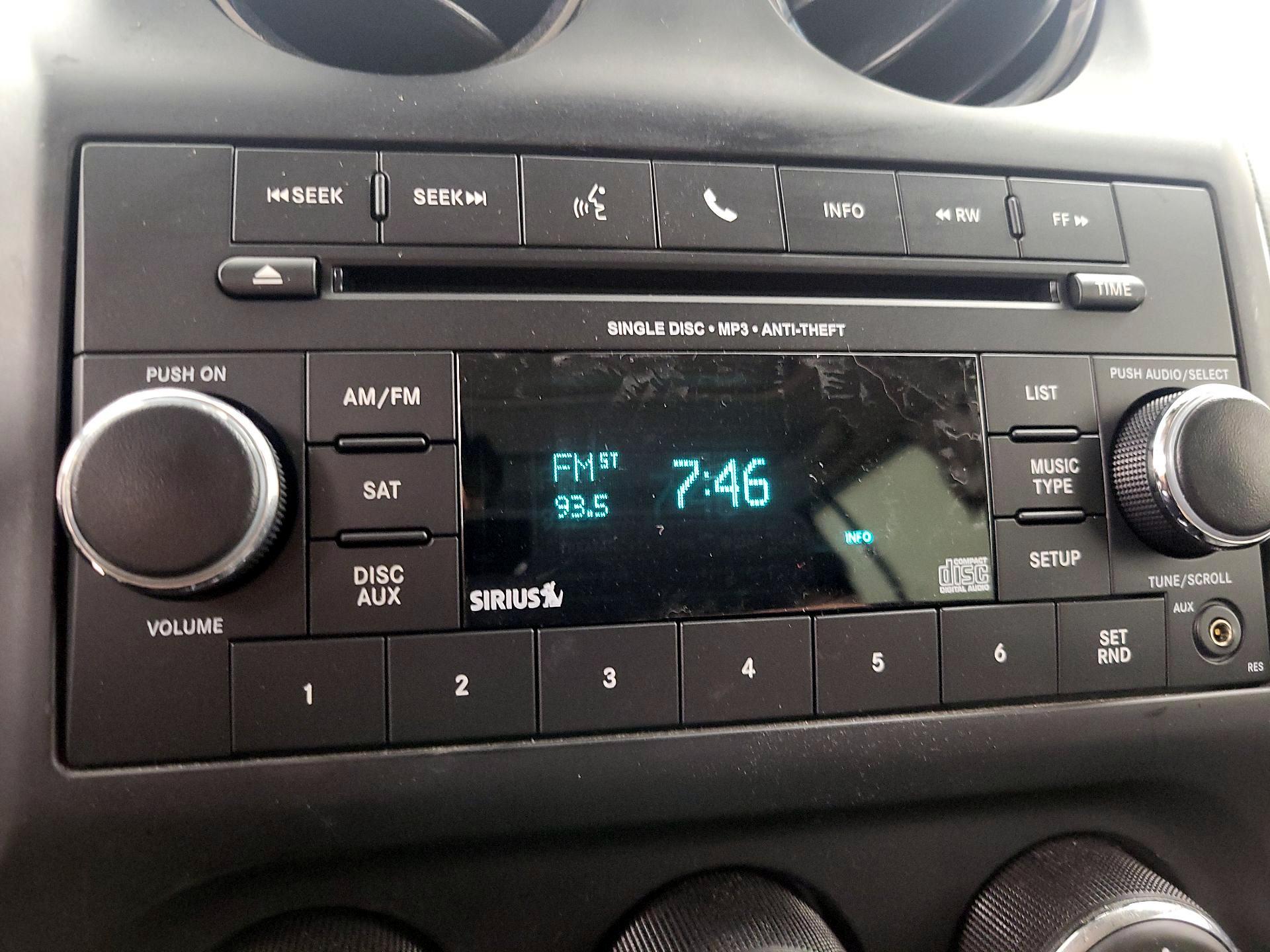 Thumbnail: 2016 Jeep Compass - 13