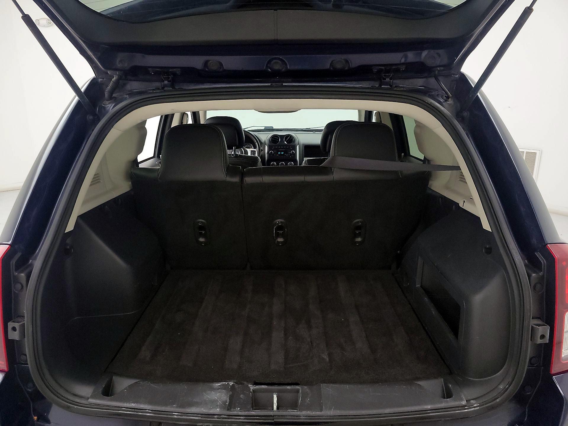 Thumbnail: 2016 Jeep Compass - 18