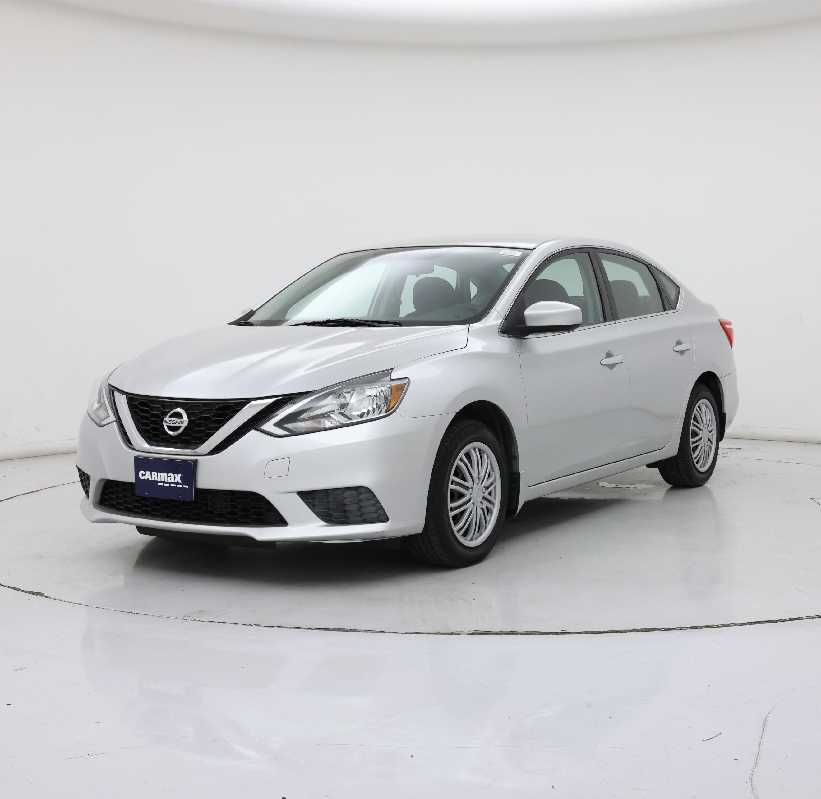 Thumbnail: 2016 Nissan Sentra - 4