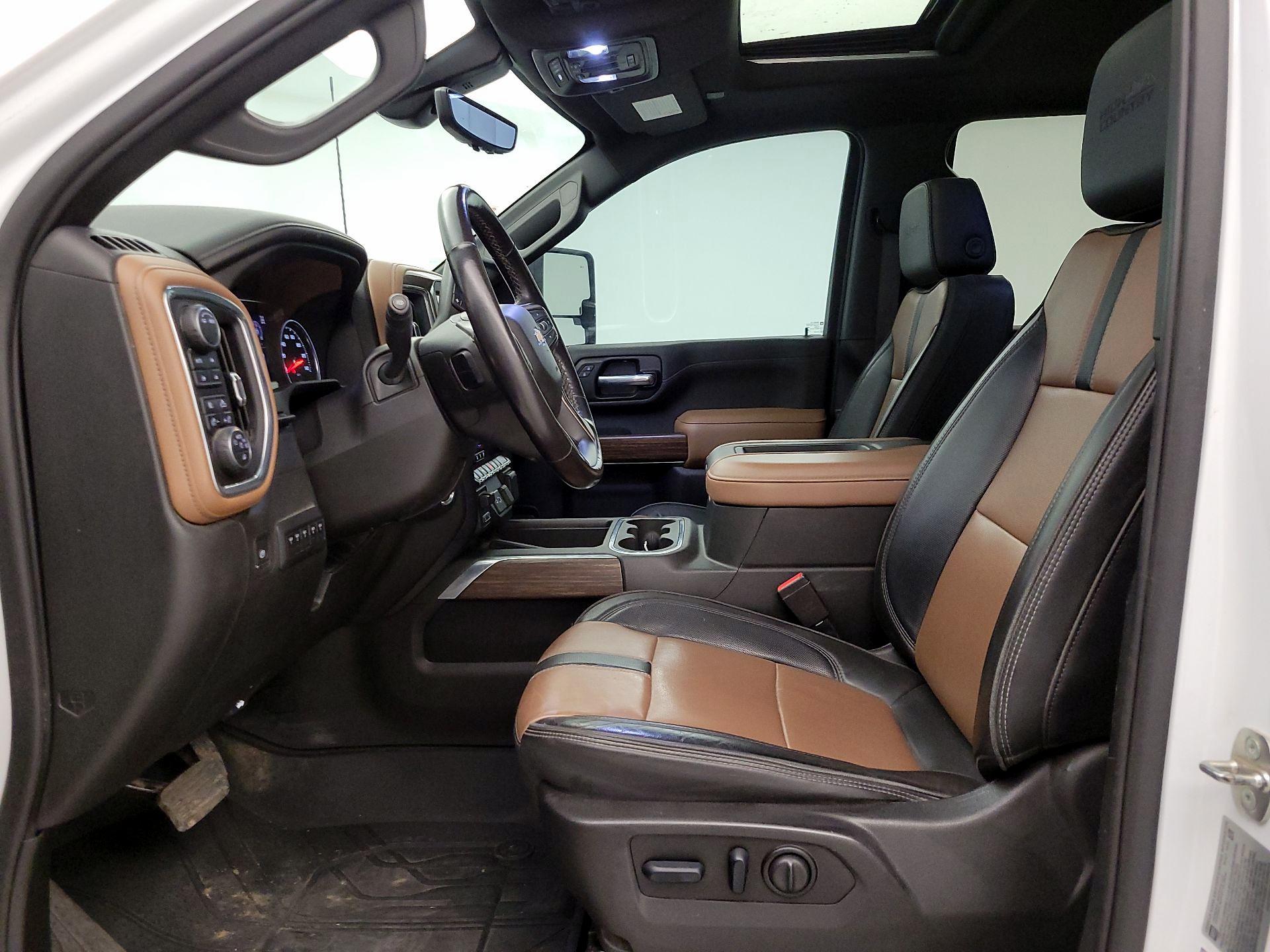 Thumbnail: 2022 Chevrolet Silverado 3500 - 11