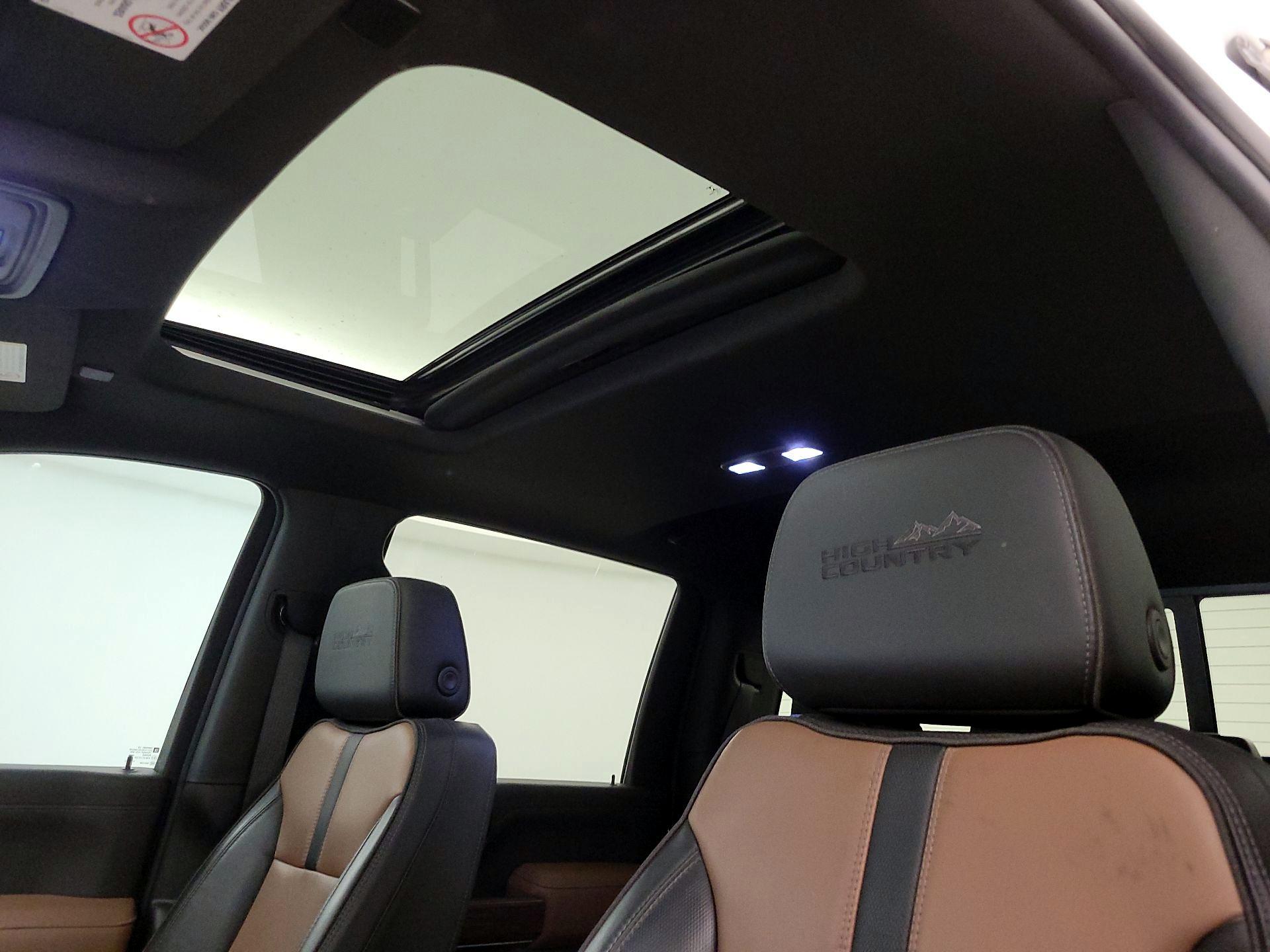 Thumbnail: 2022 Chevrolet Silverado 3500 - 20