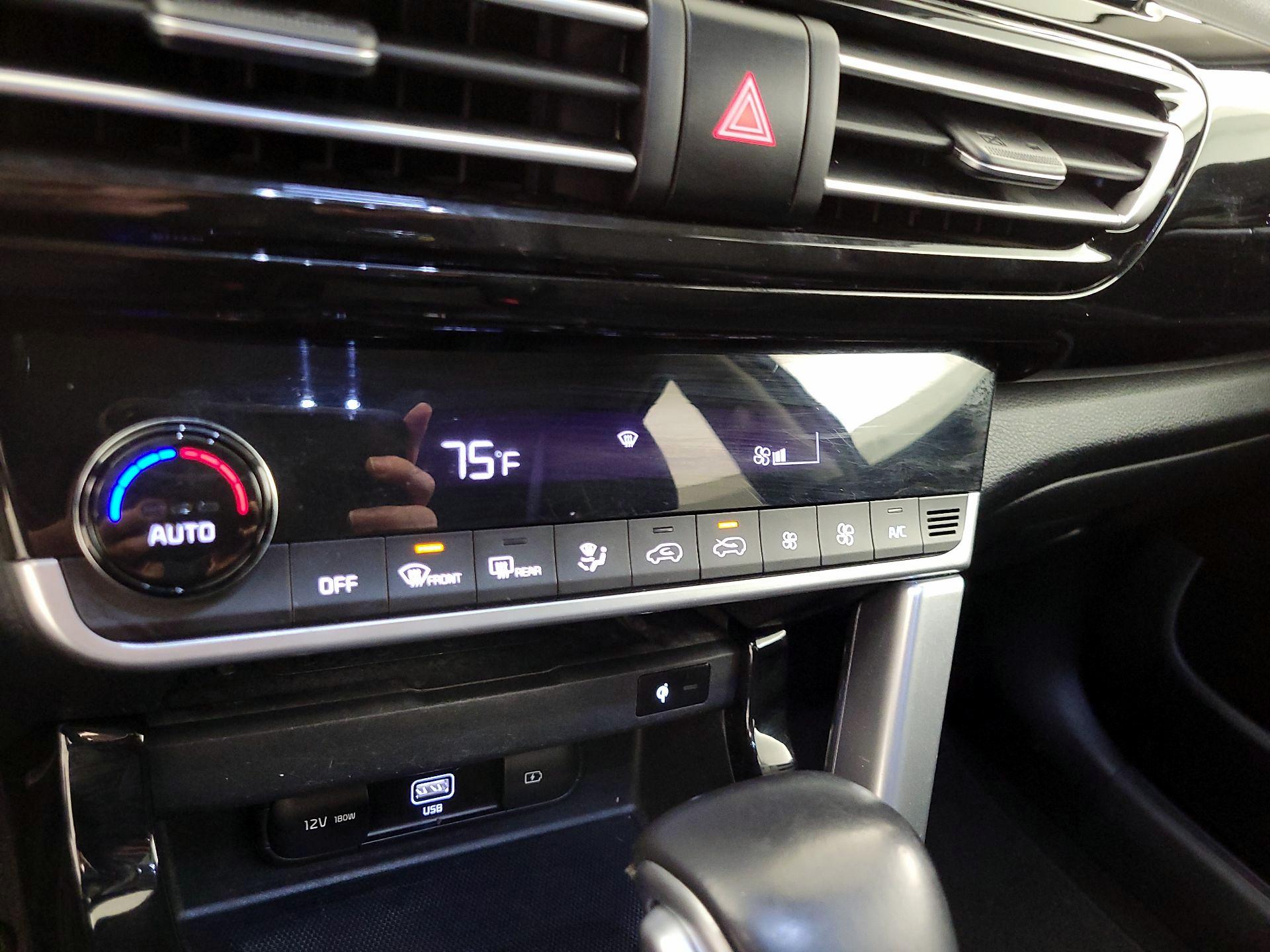 Thumbnail: 2021 Kia Seltos - 16