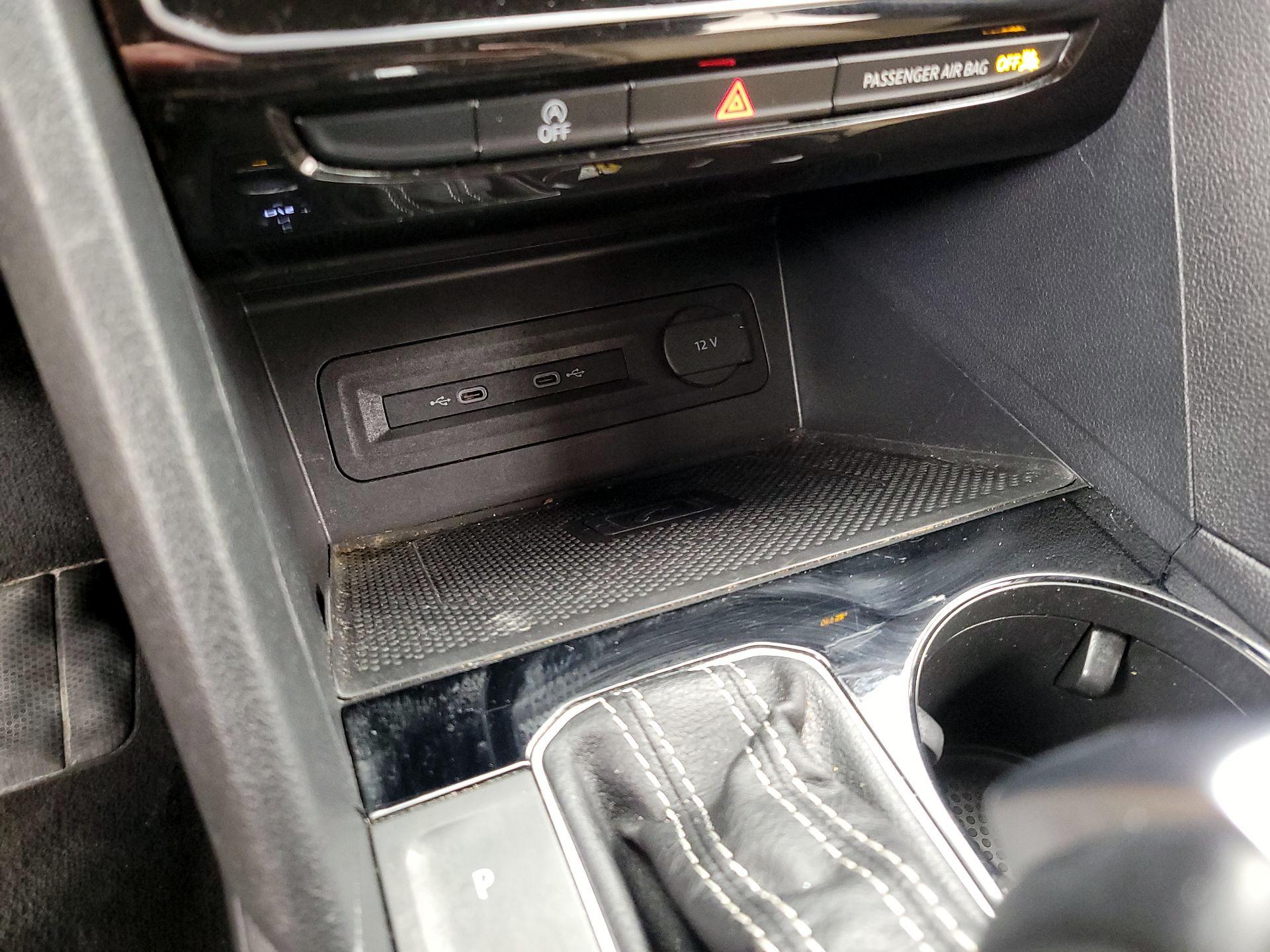 Thumbnail: 2022 Volkswagen Atlas - 18