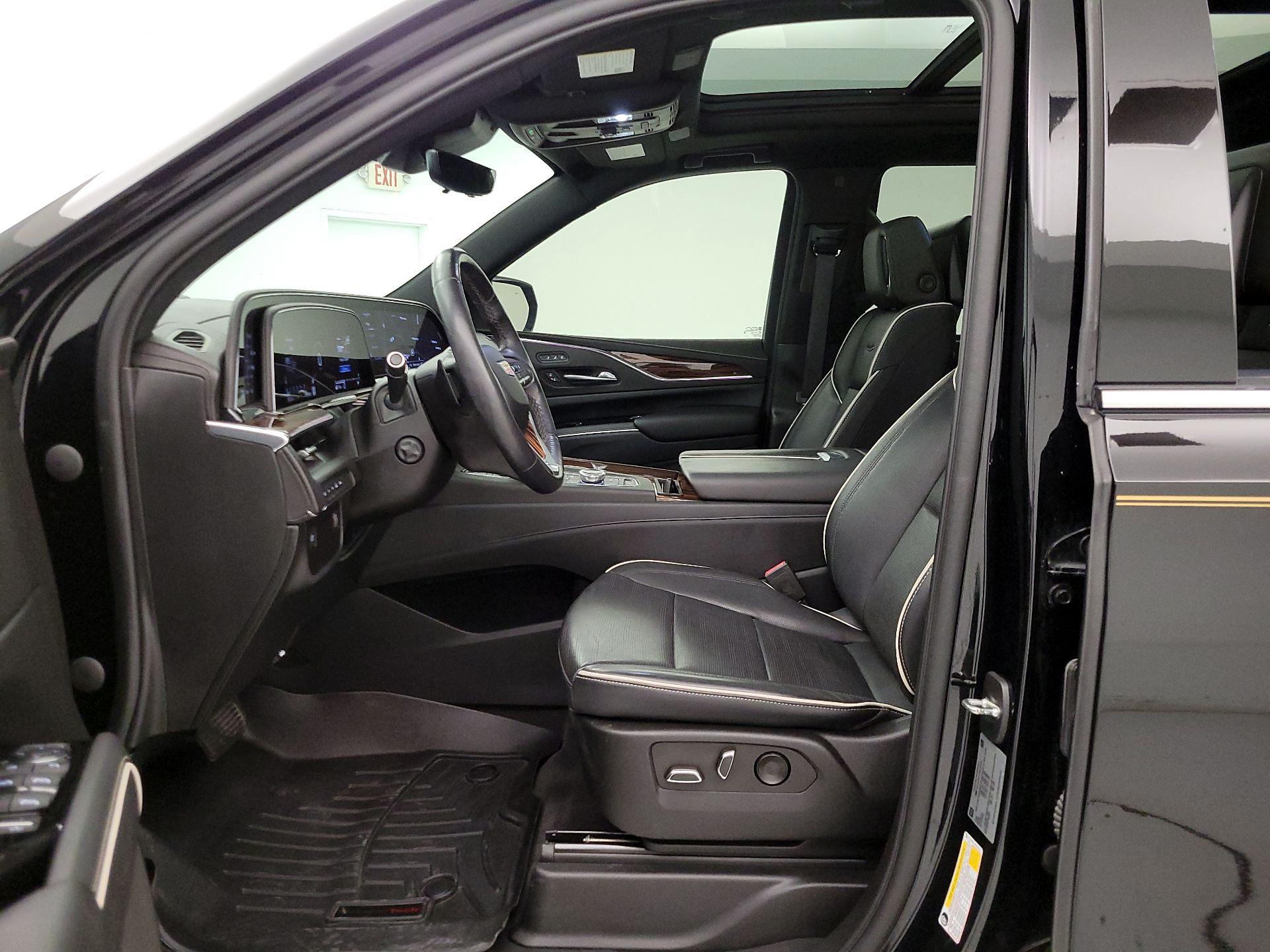 Thumbnail: 2022 Cadillac Escalade - 11