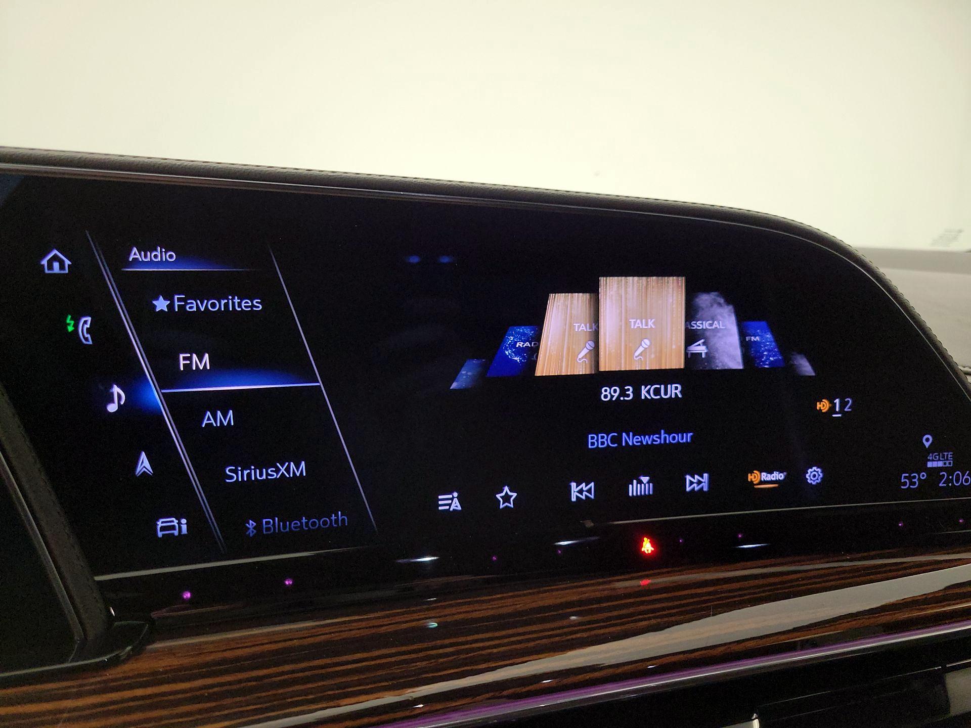 Thumbnail: 2022 Cadillac Escalade - 16