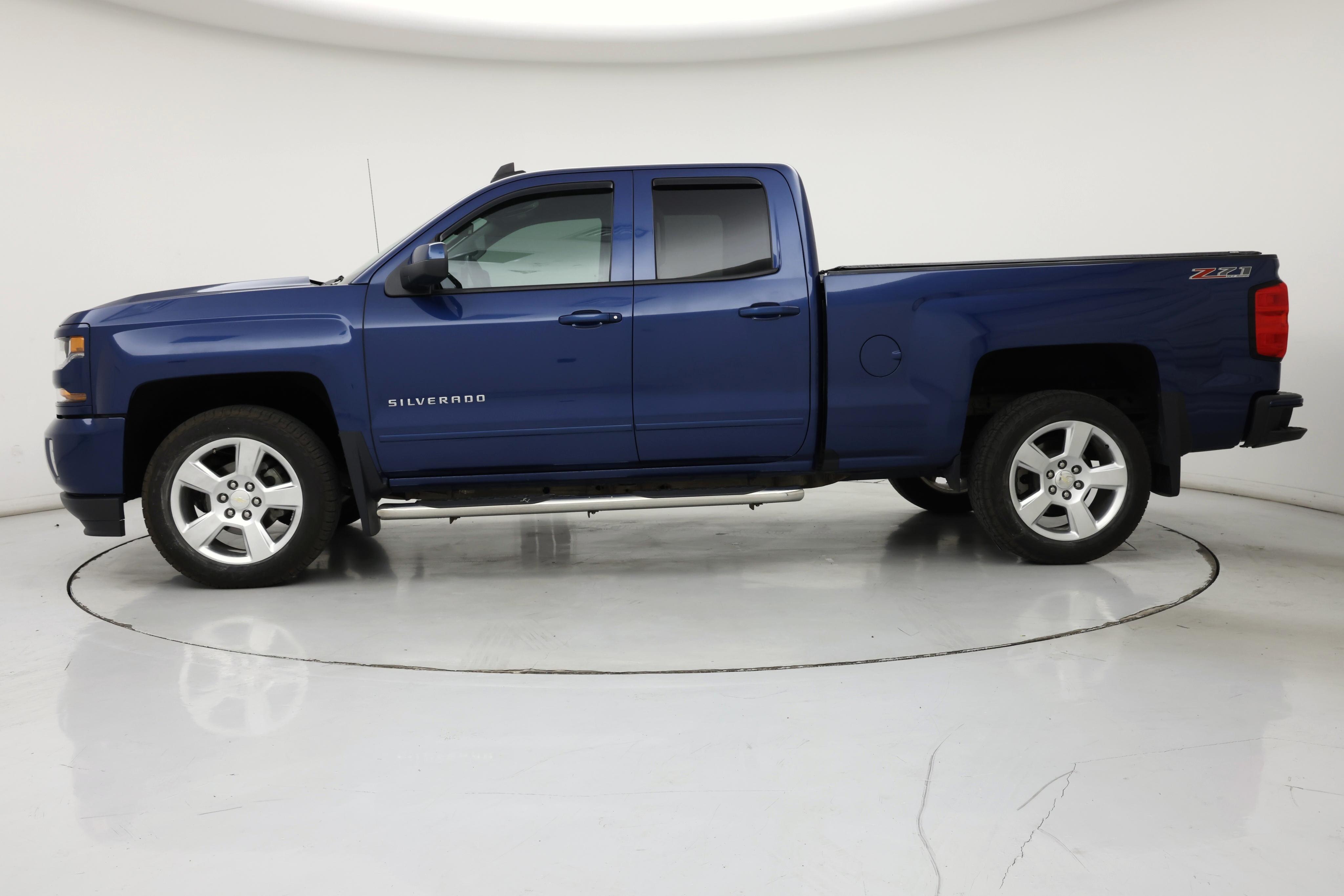 Thumbnail: 2016 Chevrolet Silverado 1500 - 3