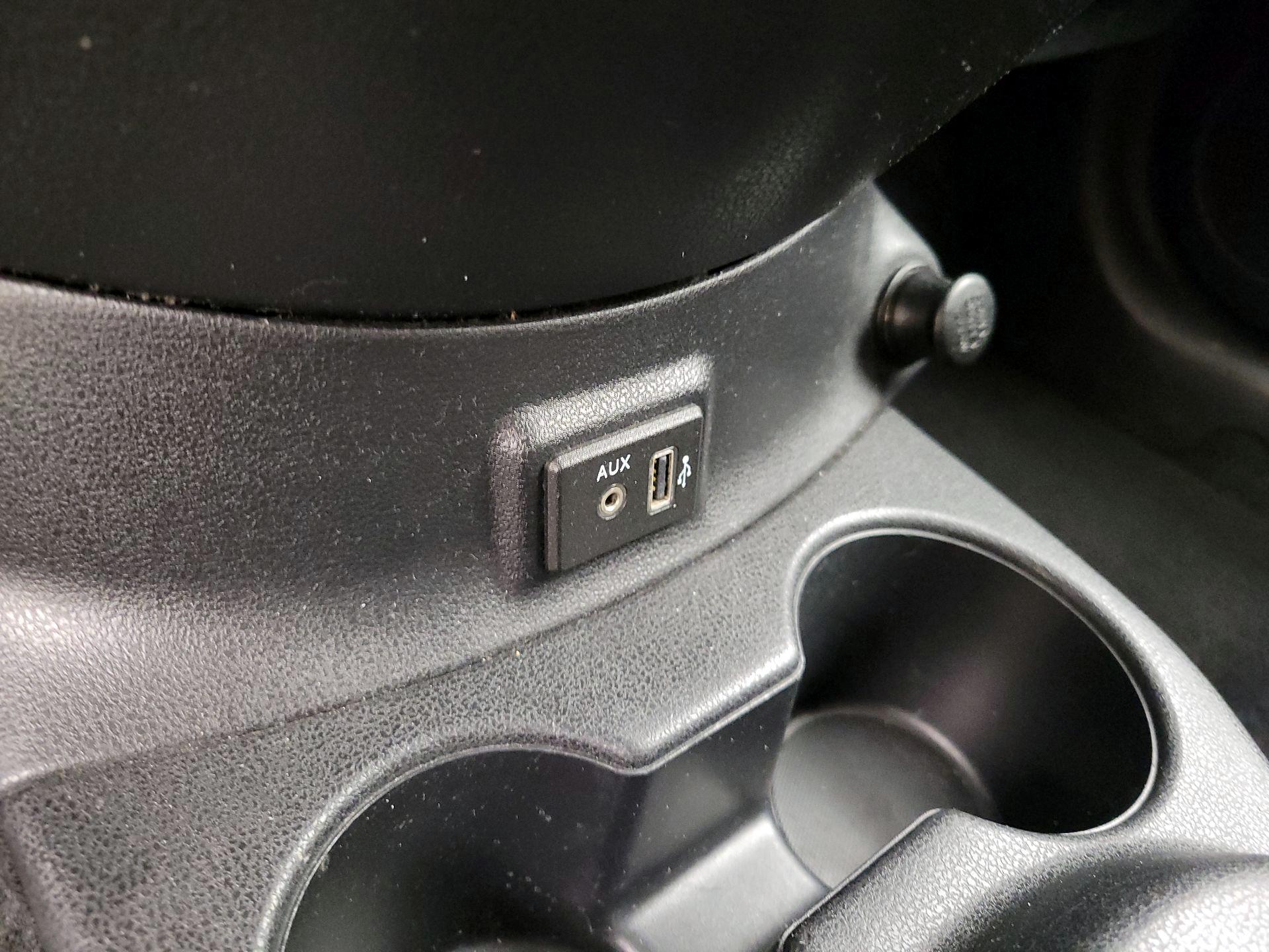 Thumbnail: 2018 Nissan Versa Note - 18