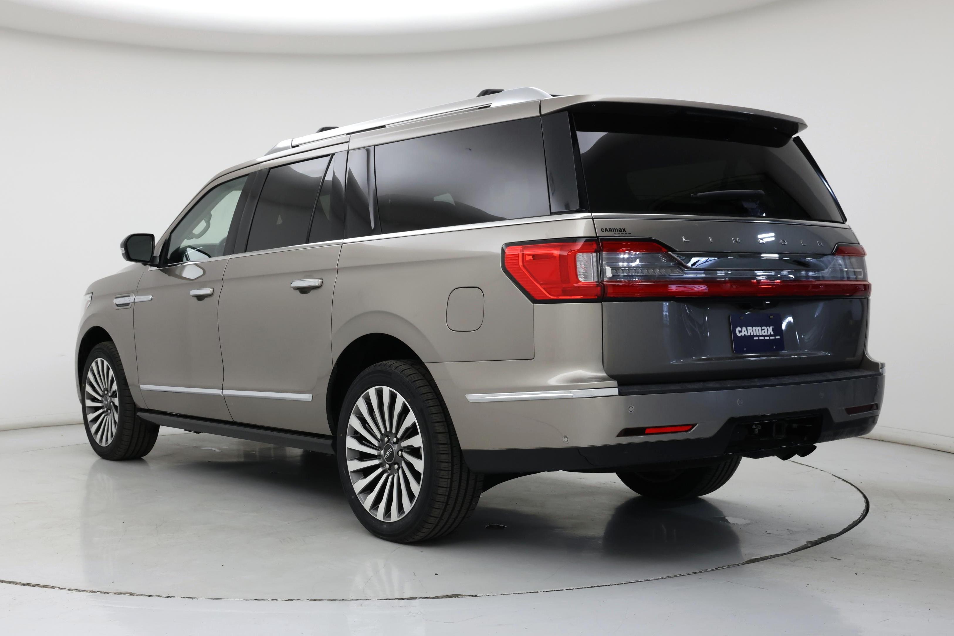 Thumbnail: 2019 Lincoln Navigator L - 2