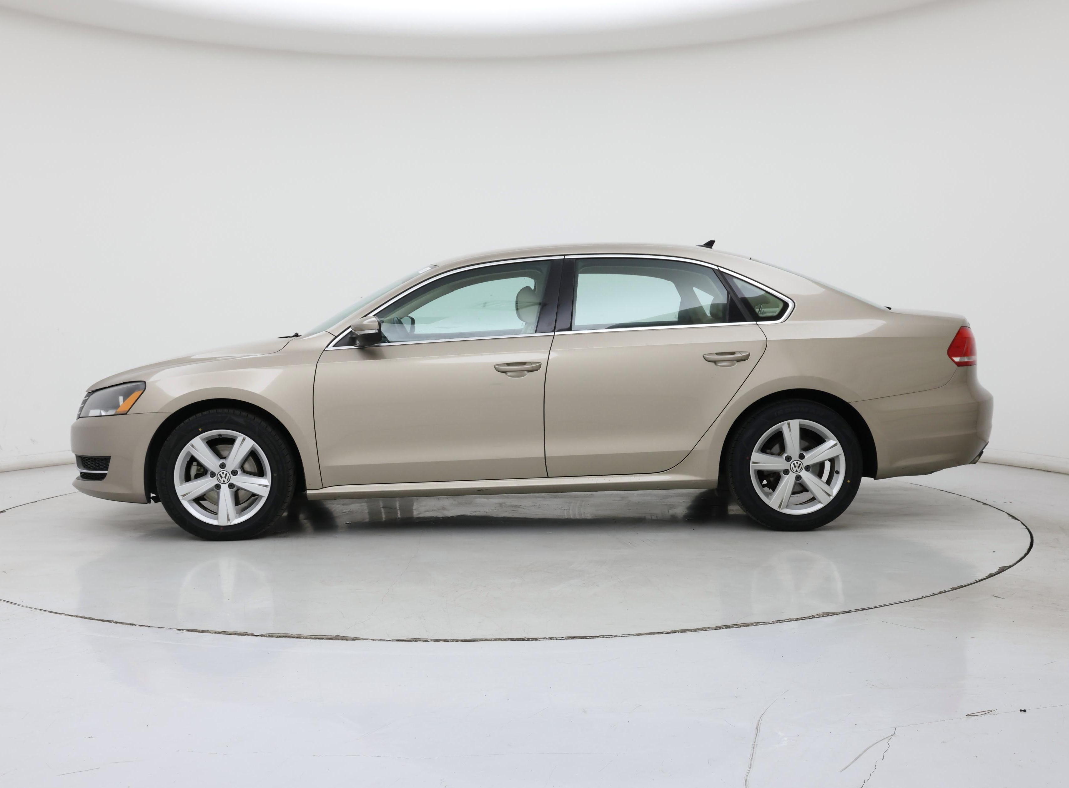 Thumbnail: 2015 Volkswagen Passat - 3