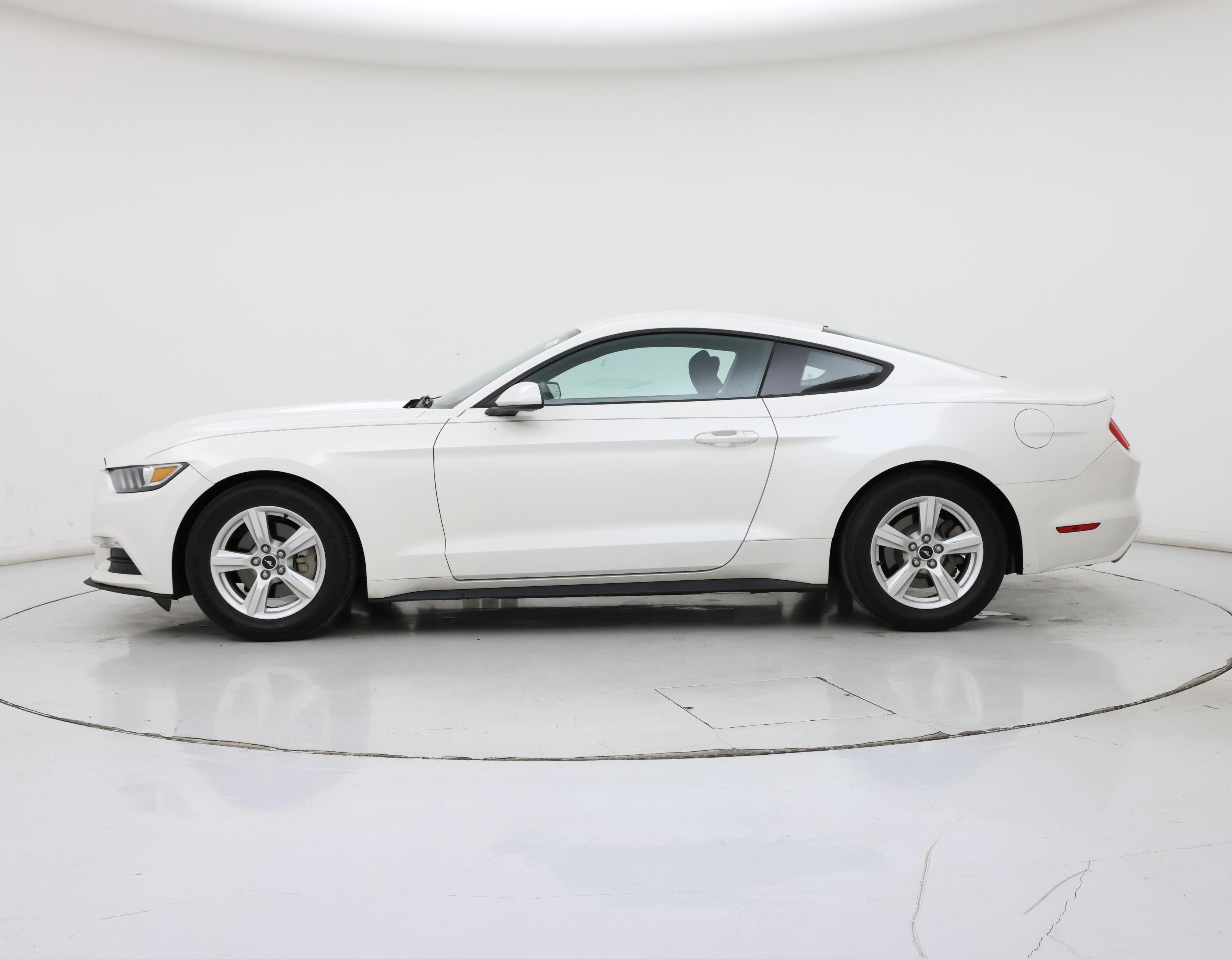 Thumbnail: 2017 Ford Mustang - 3