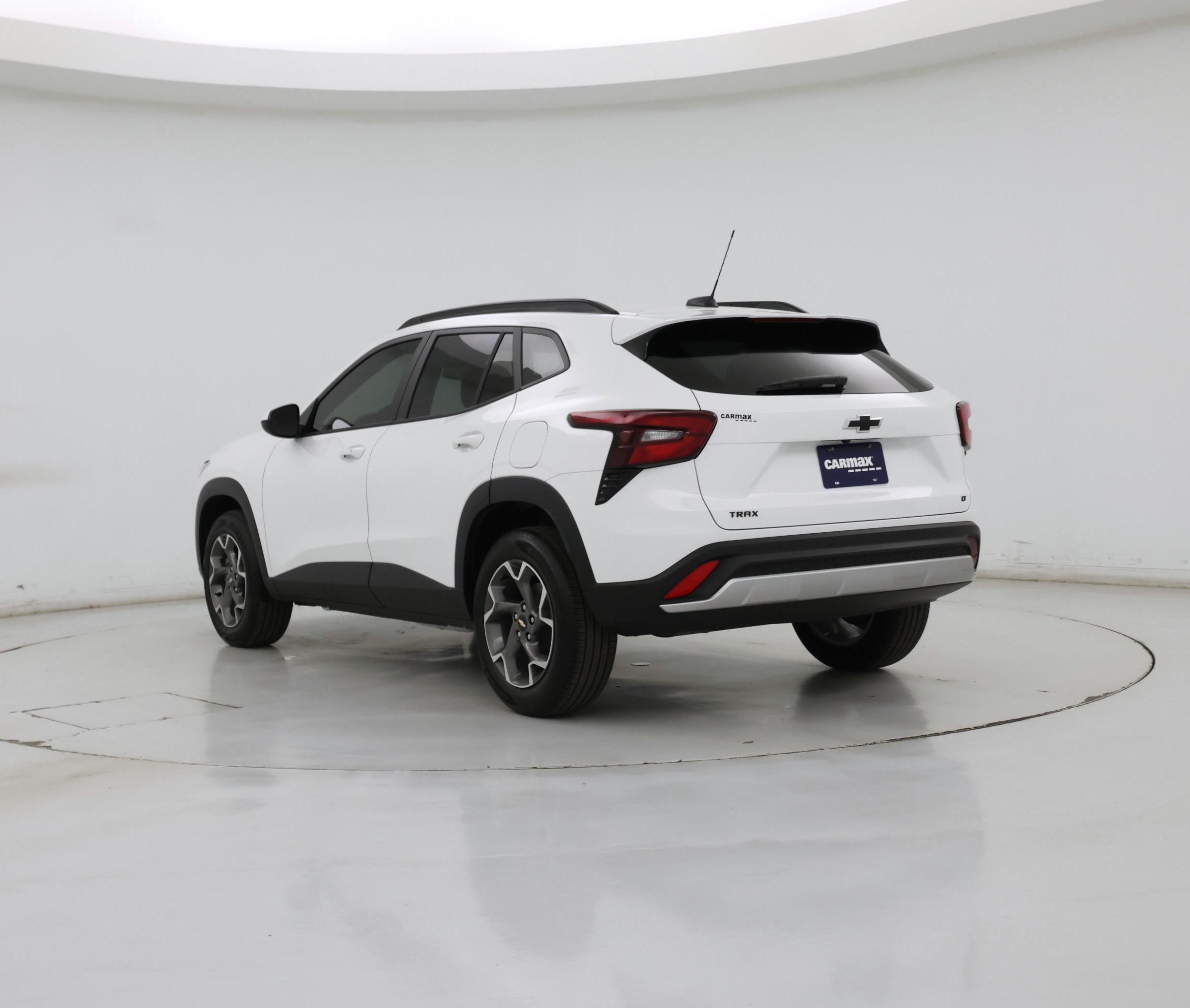 Thumbnail: 2025 Chevrolet Trax - 2