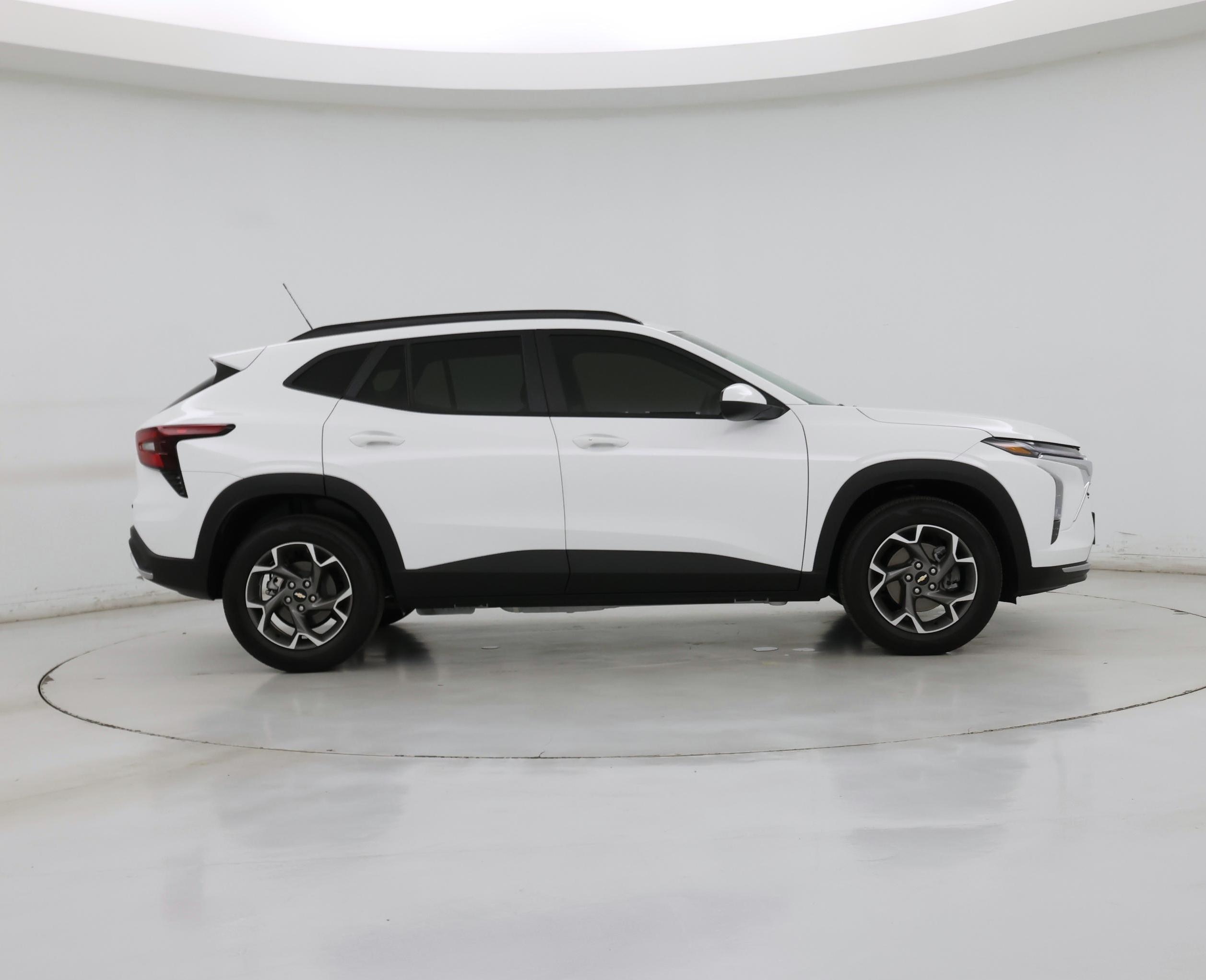 Thumbnail: 2025 Chevrolet Trax - 7