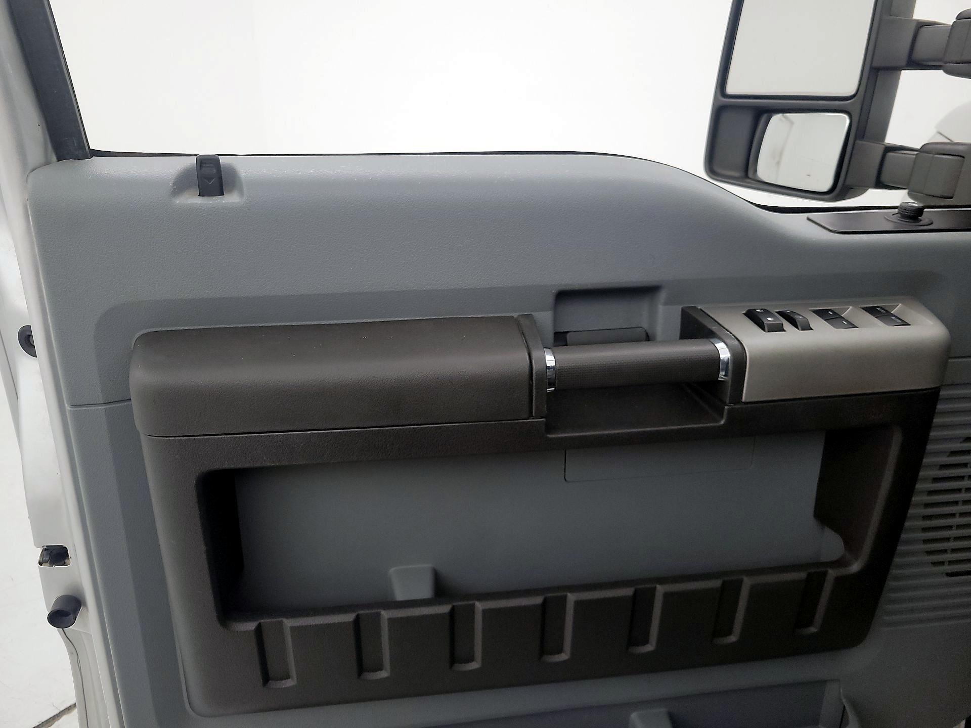 Thumbnail: 2016 Ford F-250 - 12