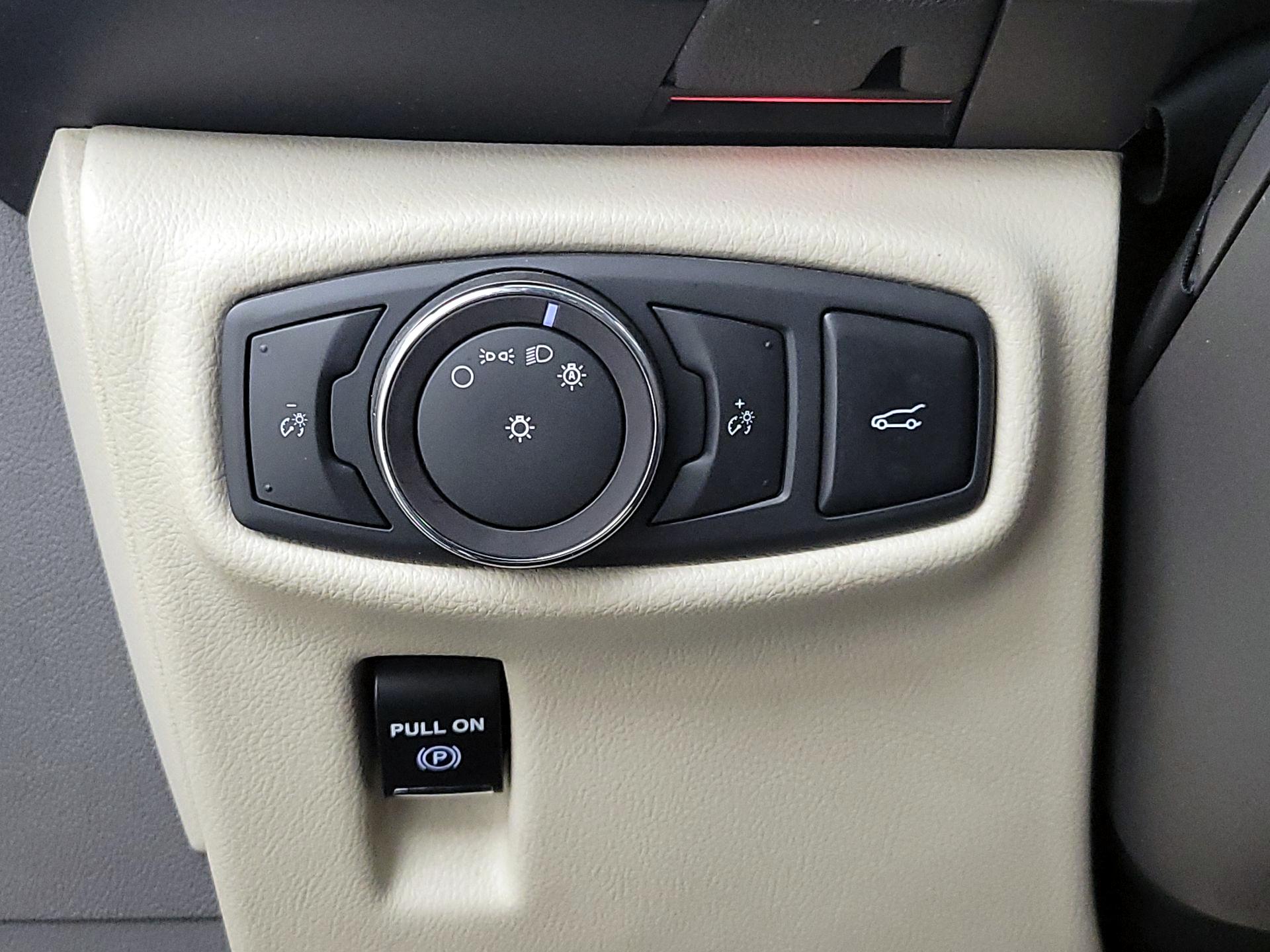 Thumbnail: 2017 Lincoln MKX - 13