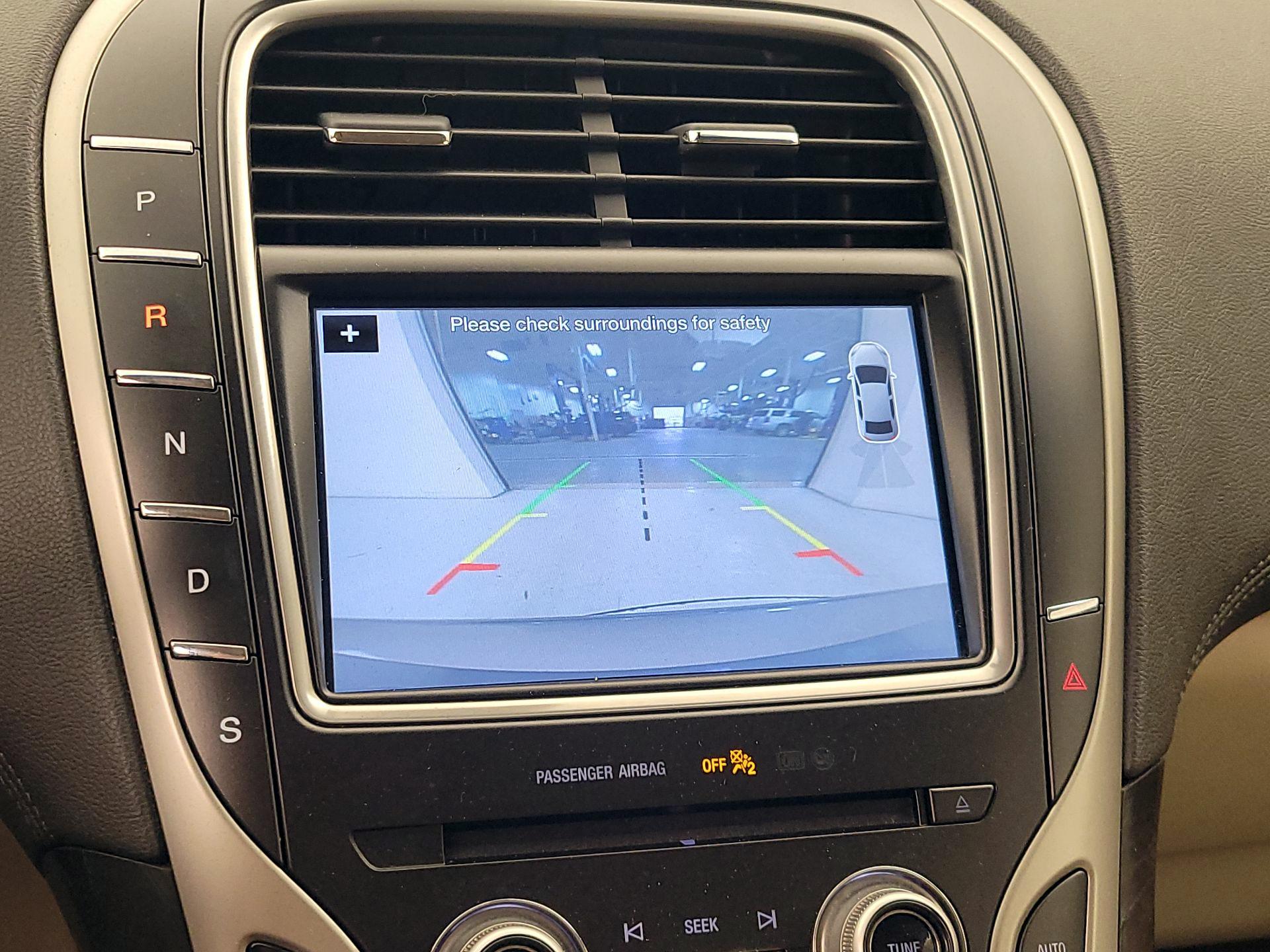 Thumbnail: 2017 Lincoln MKX - 15