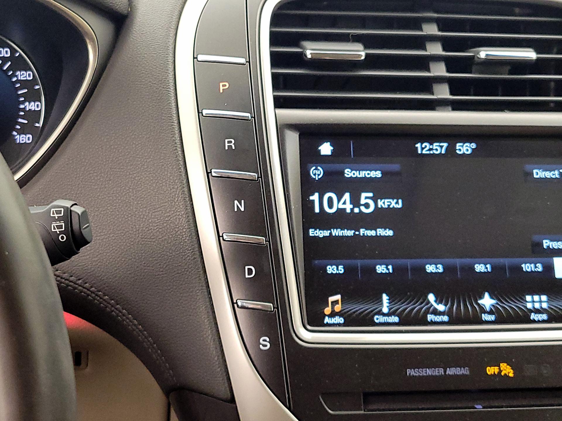 Thumbnail: 2017 Lincoln MKX - 18