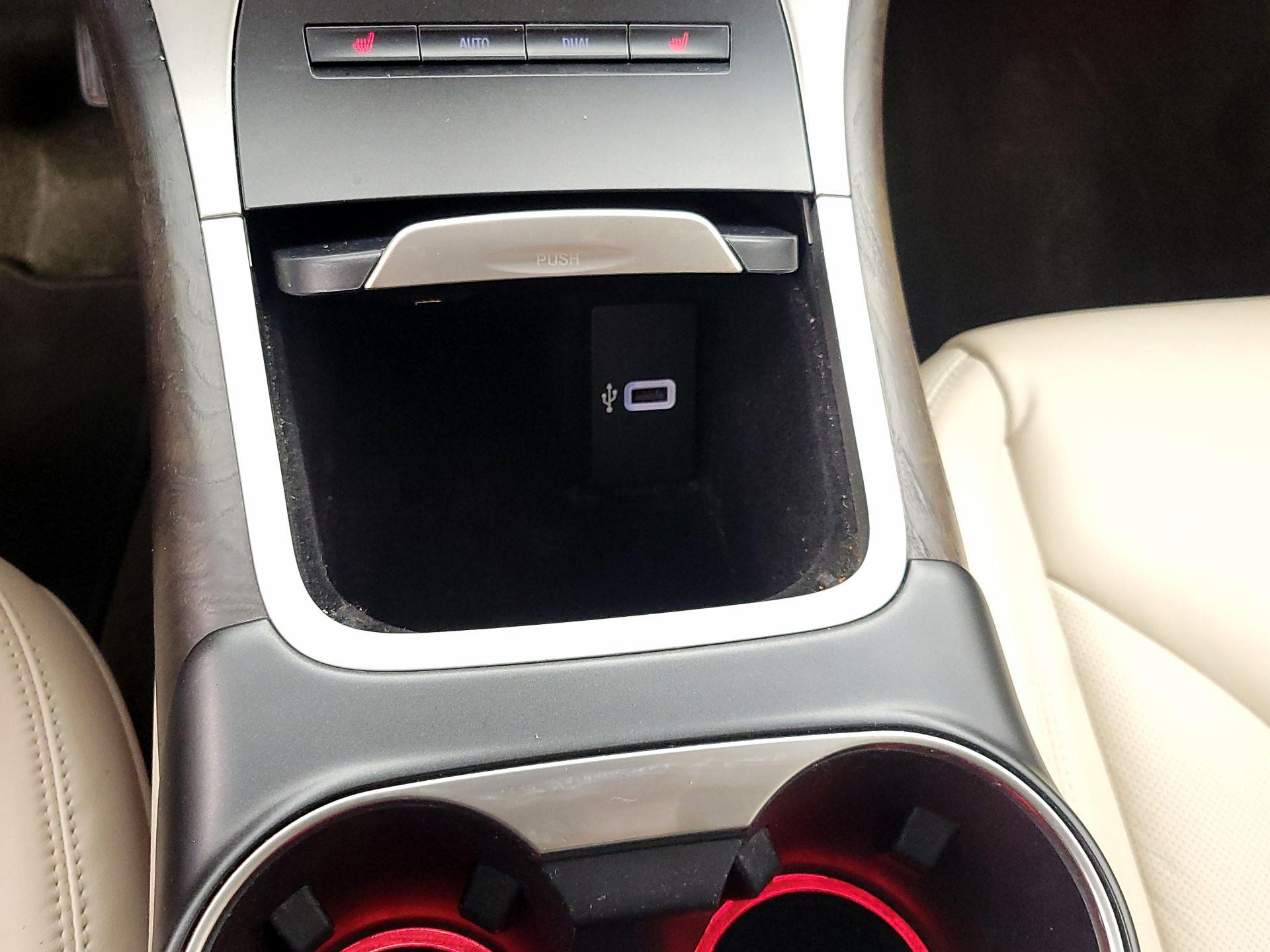 Thumbnail: 2017 Lincoln MKX - 19