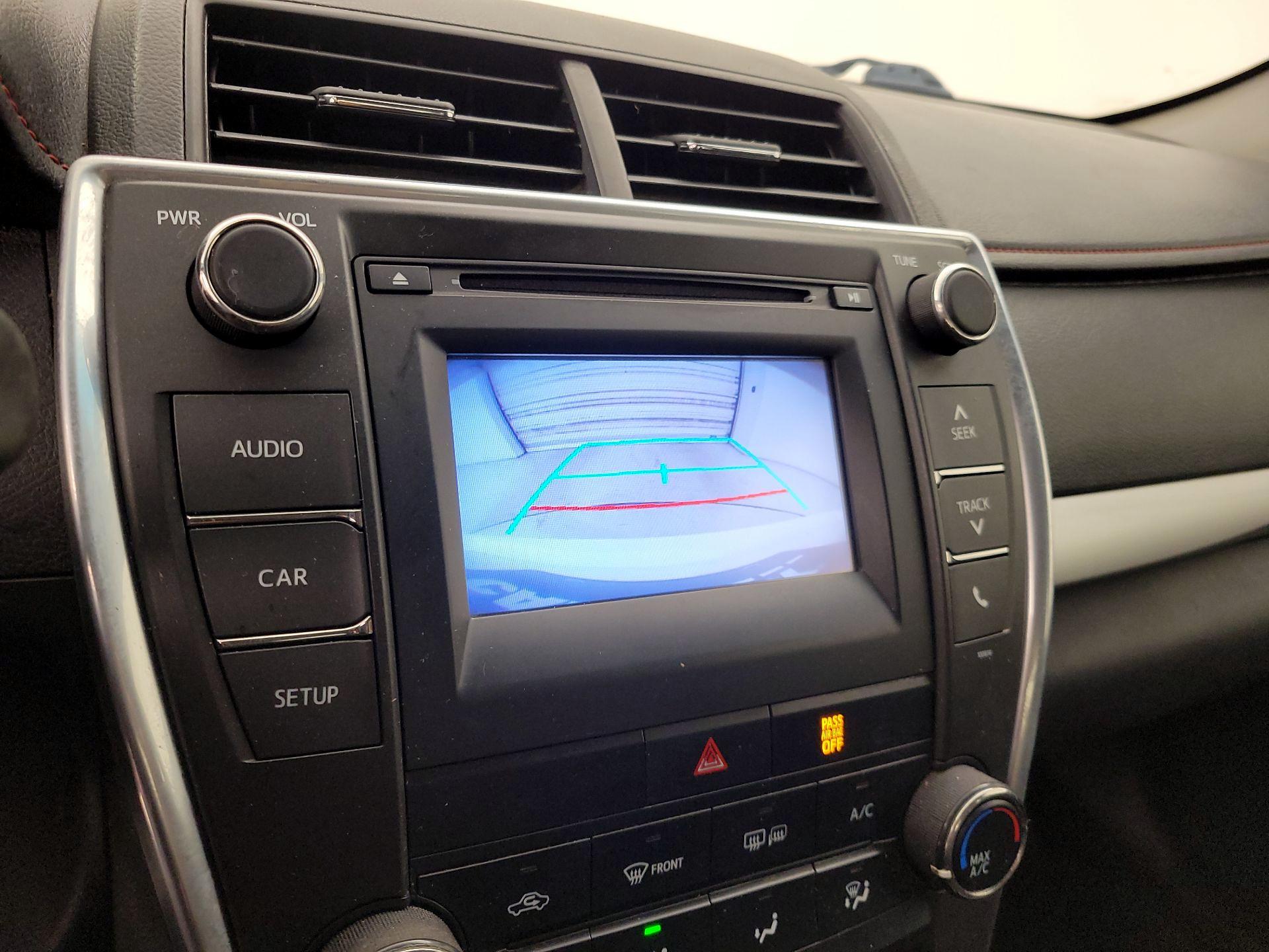 Thumbnail: 2015 Toyota Camry - 14