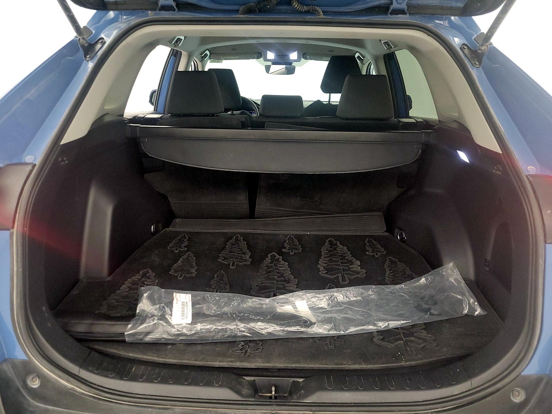 Thumbnail: 2023 Toyota RAV4 - 20