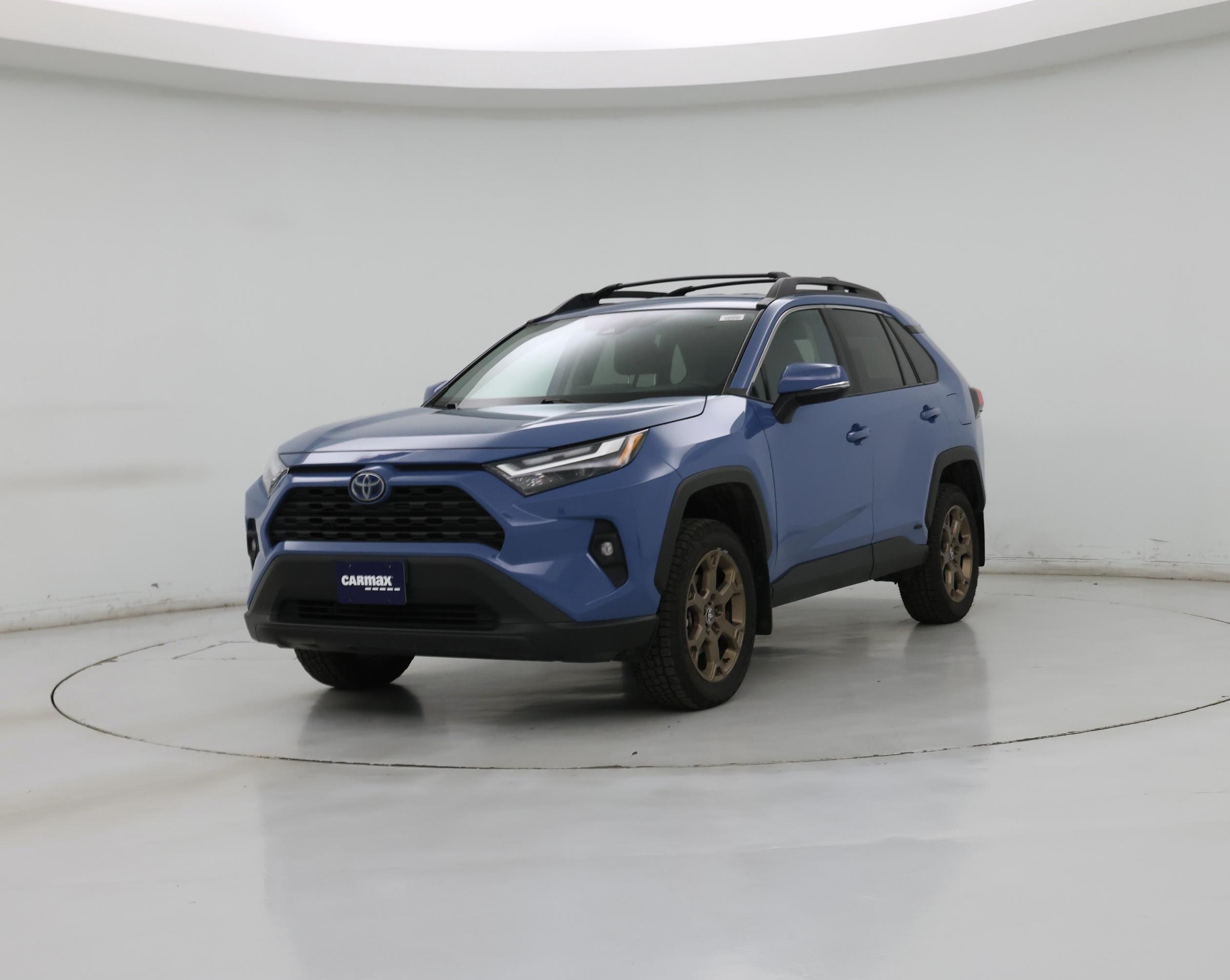 Thumbnail: 2023 Toyota RAV4 - 4