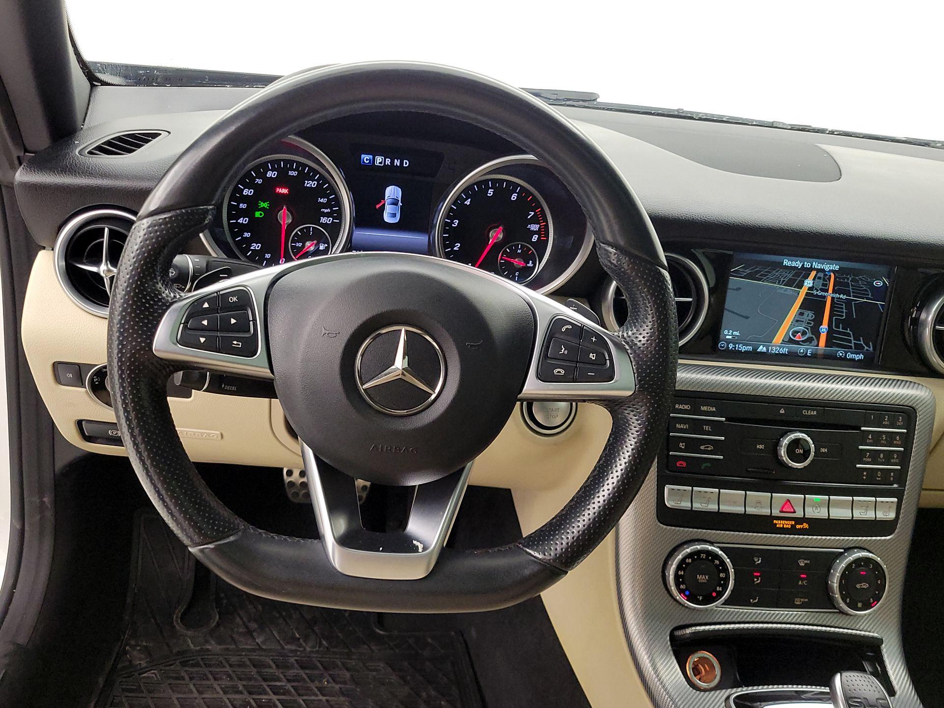 Thumbnail: 2017 Mercedes-Benz SLC - 10