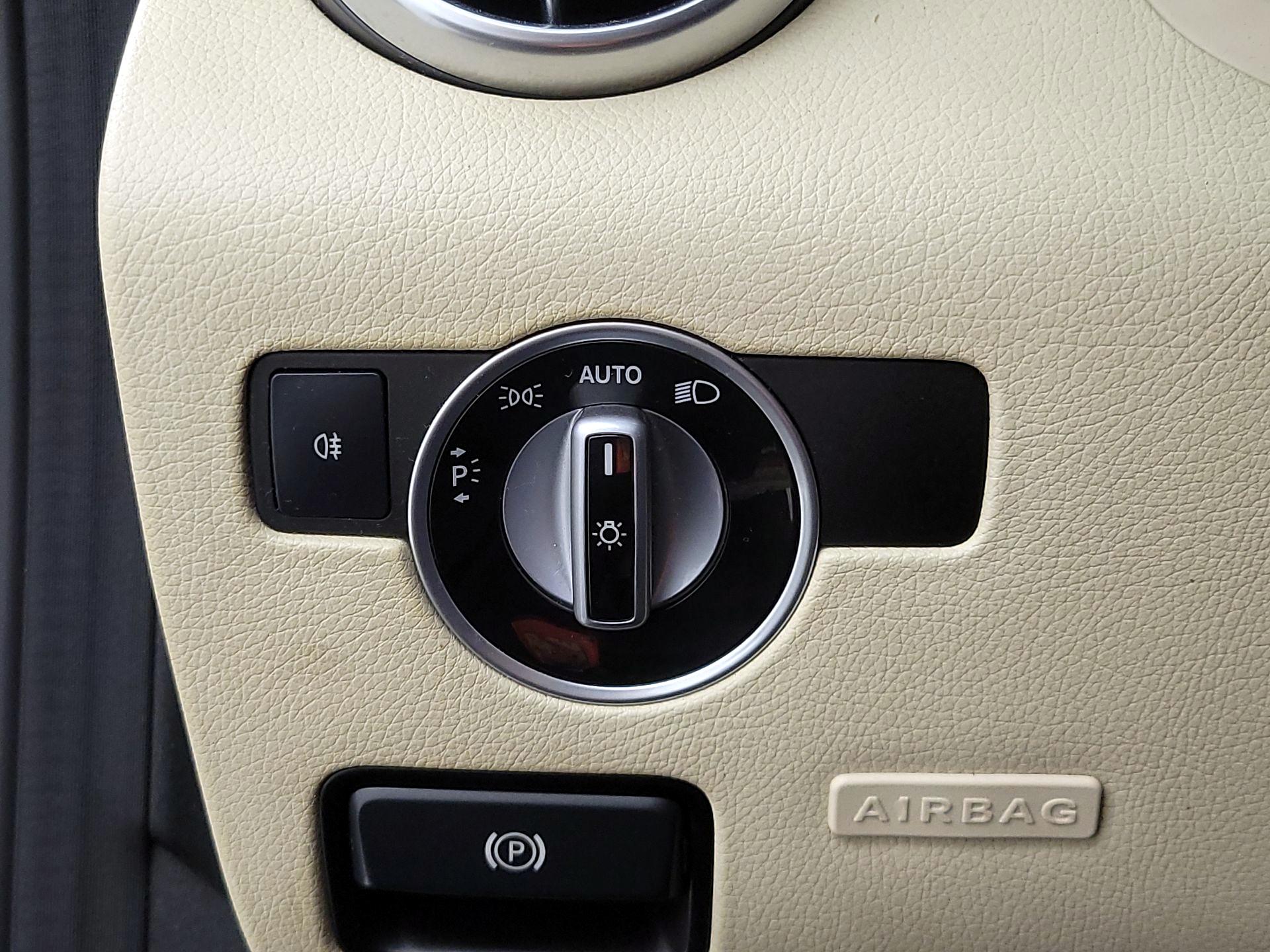 Thumbnail: 2017 Mercedes-Benz SLC - 13