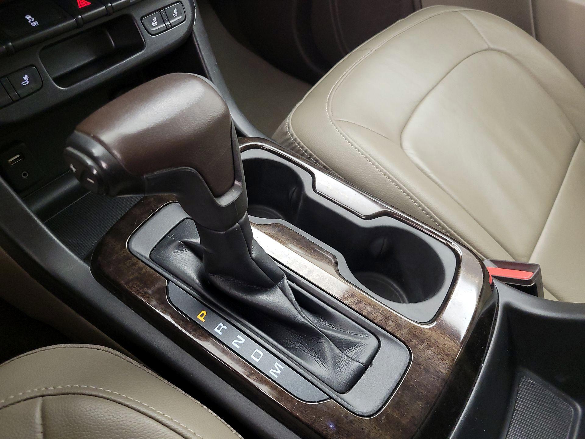 Thumbnail: 2016 GMC Canyon - 17