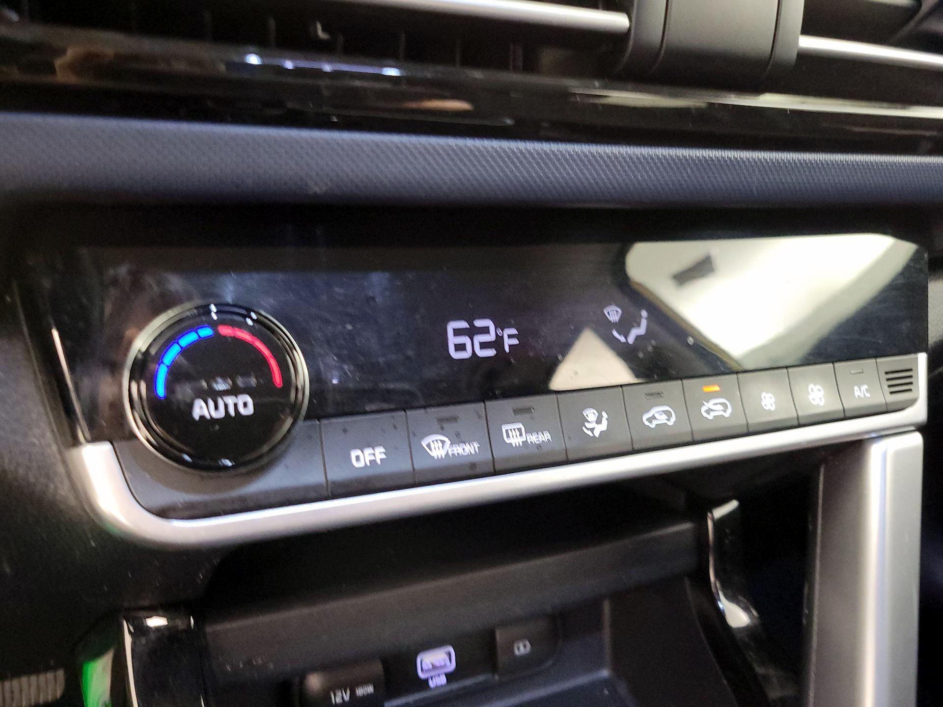 Thumbnail: 2022 Kia Seltos - 17