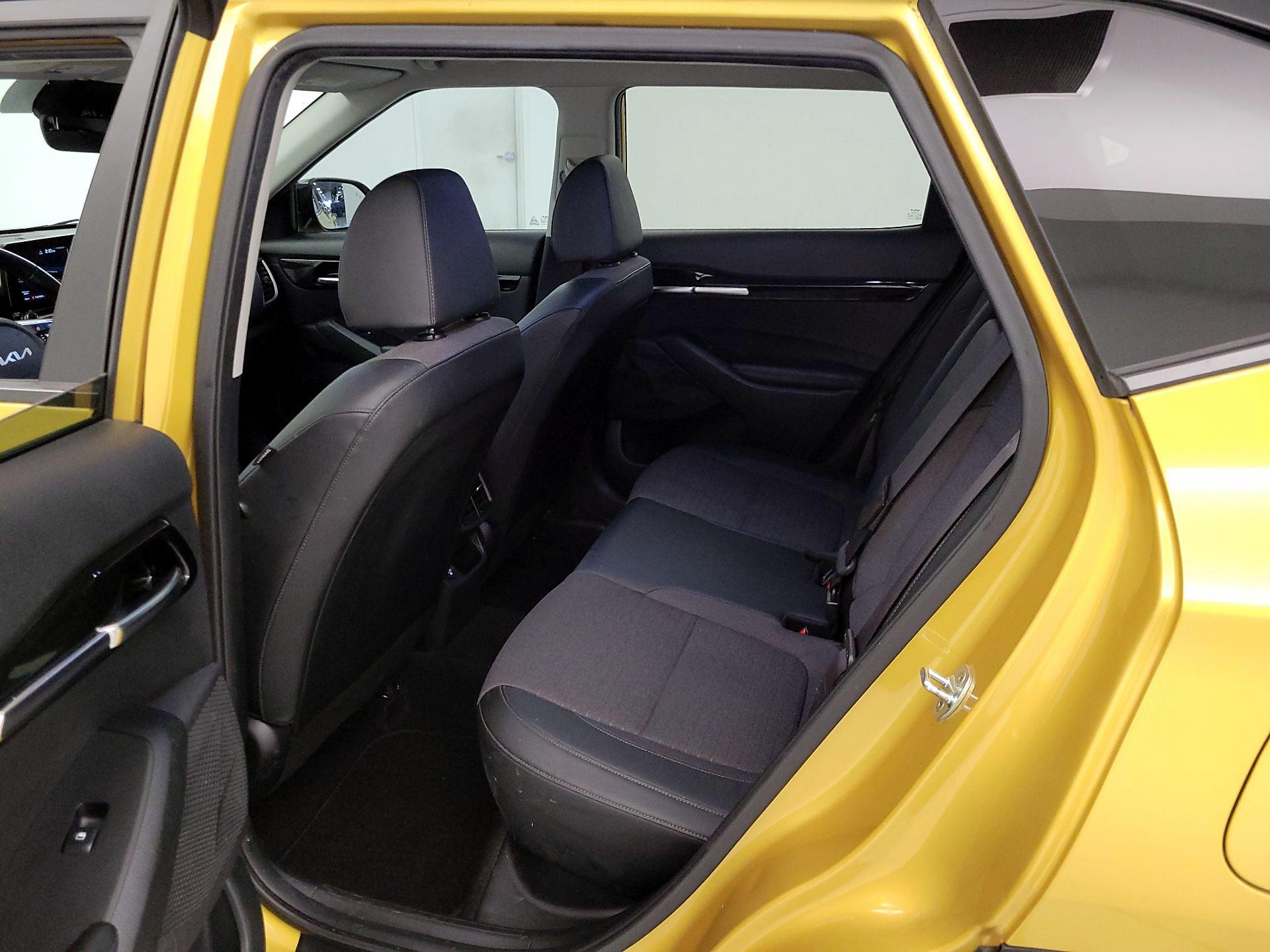 Thumbnail: 2022 Kia Seltos - 20