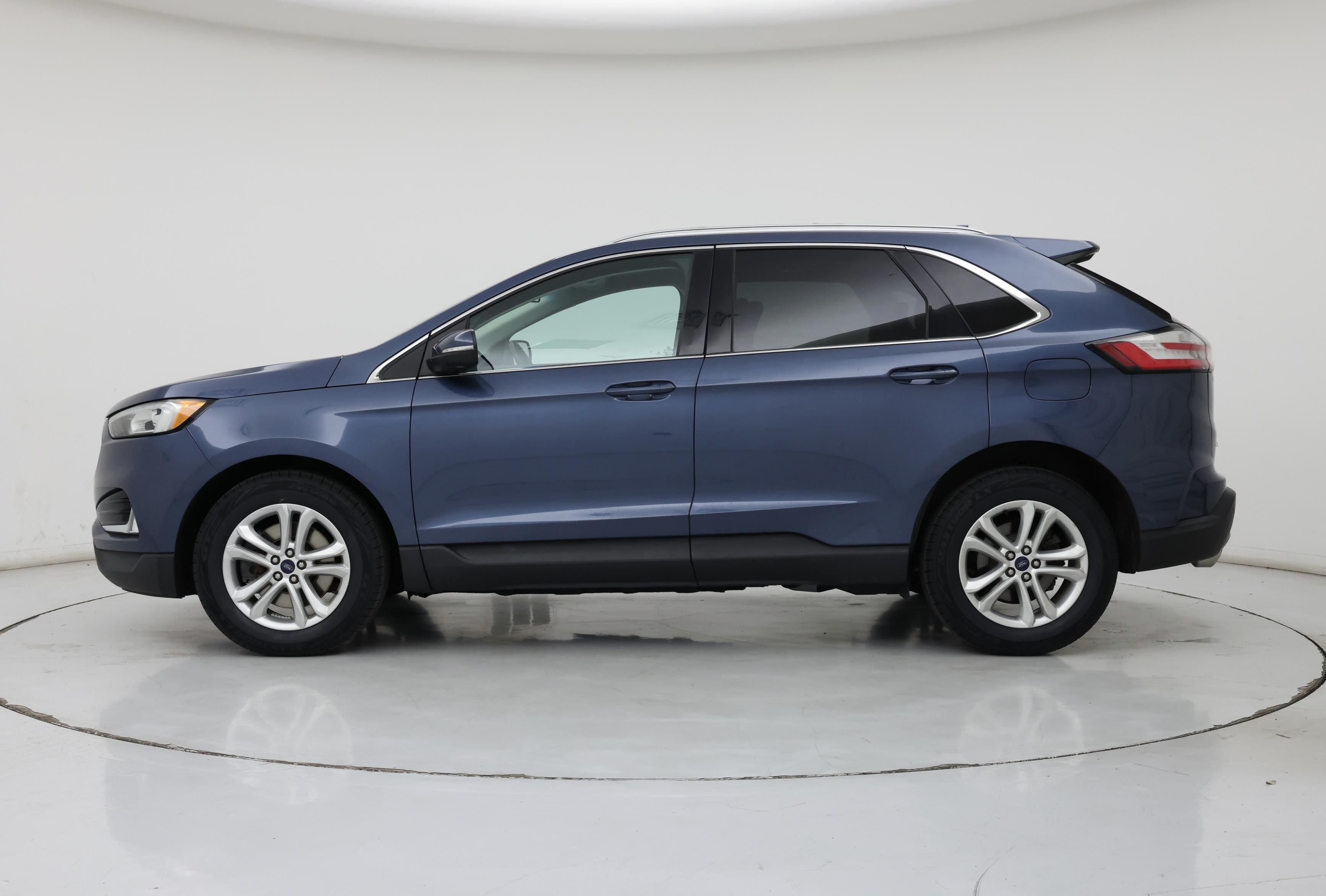 Thumbnail: 2019 Ford Edge - 3
