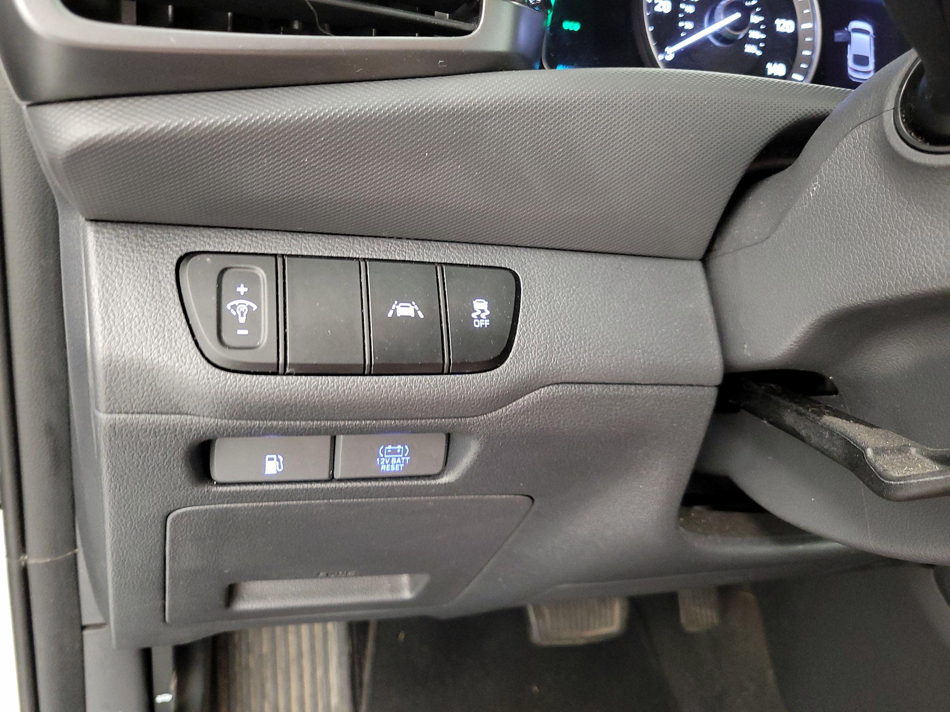 Thumbnail: 2022 Hyundai Ioniq - 13