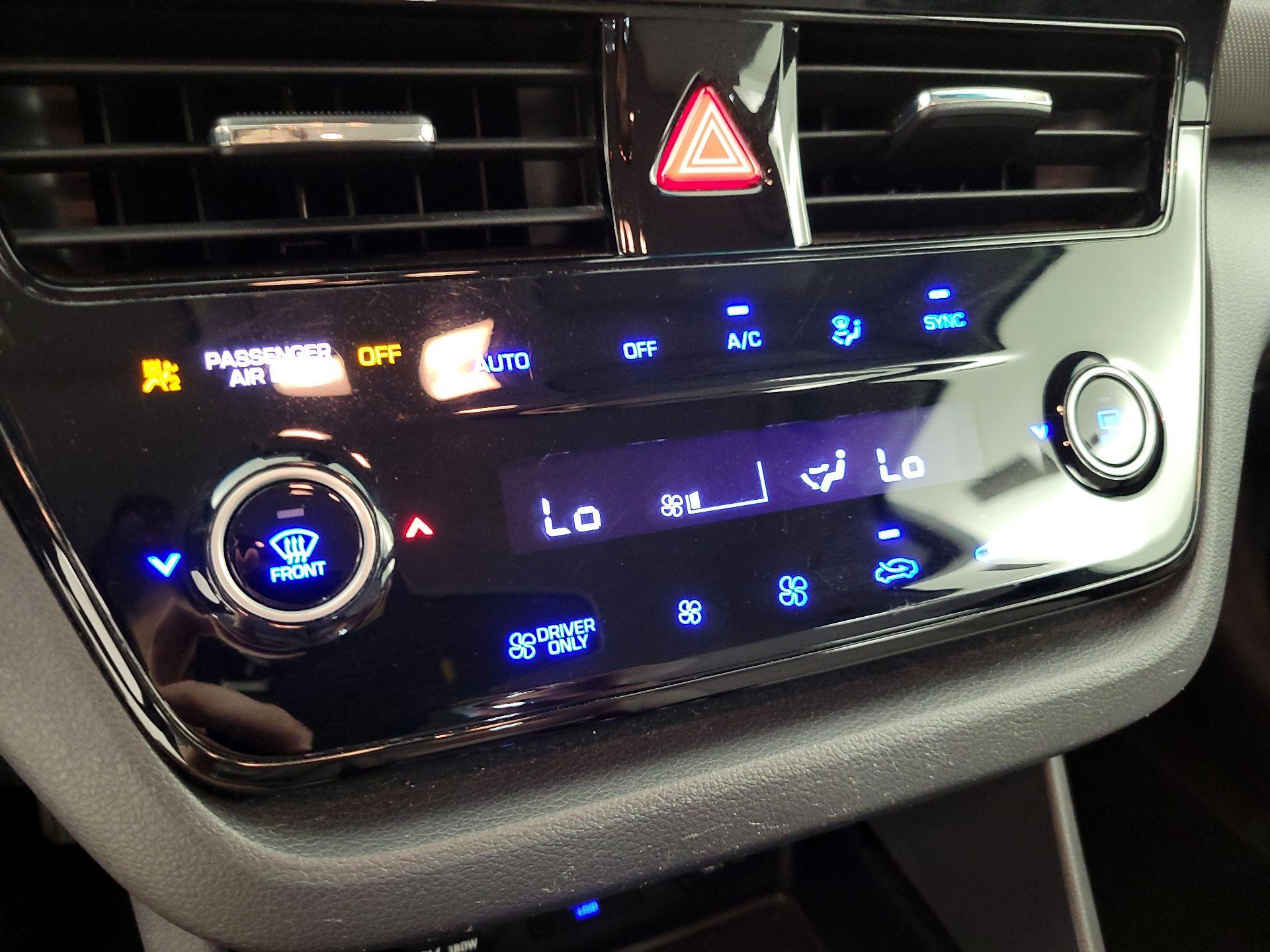 Thumbnail: 2022 Hyundai Ioniq - 16