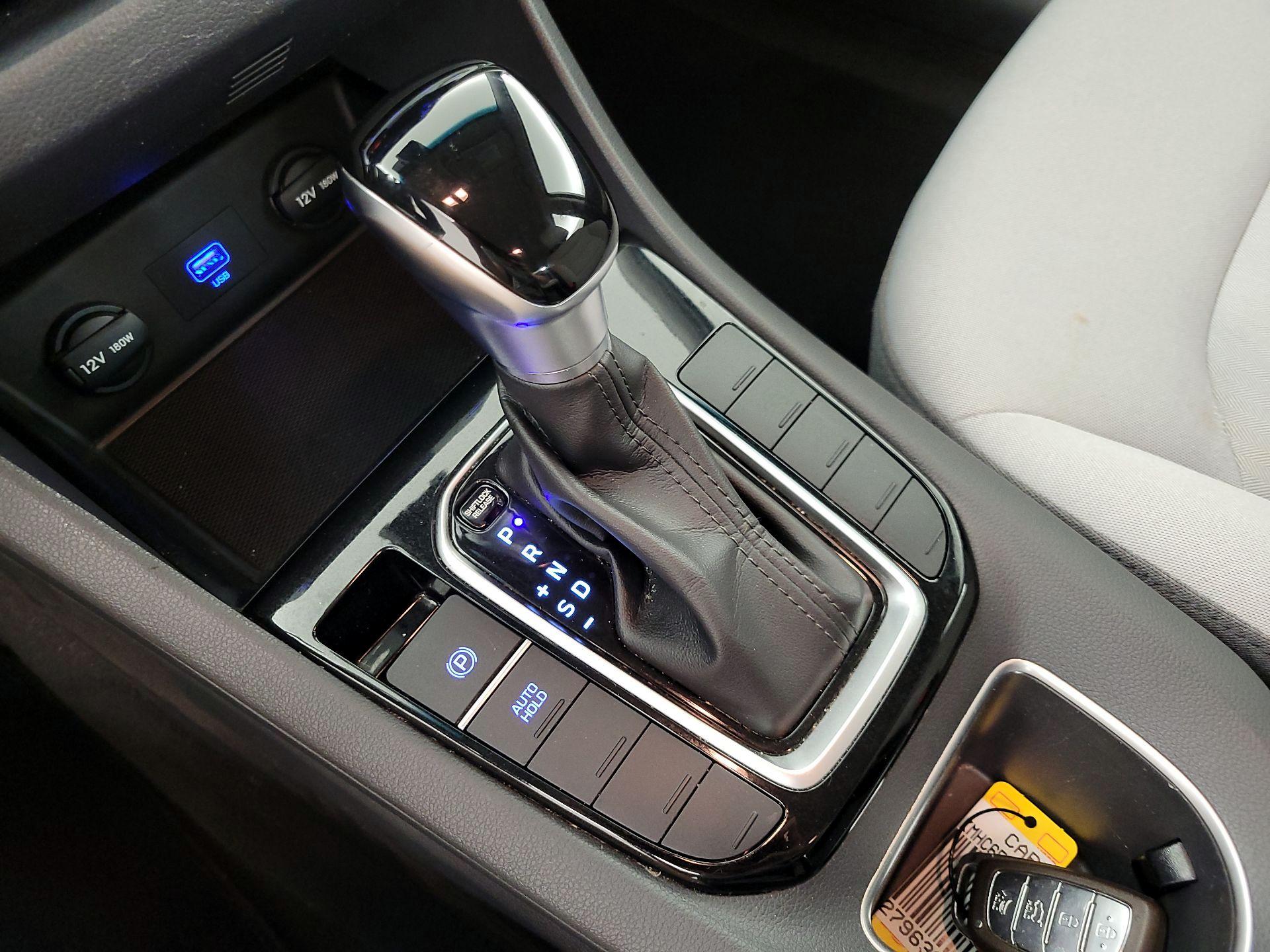 Thumbnail: 2022 Hyundai Ioniq - 17