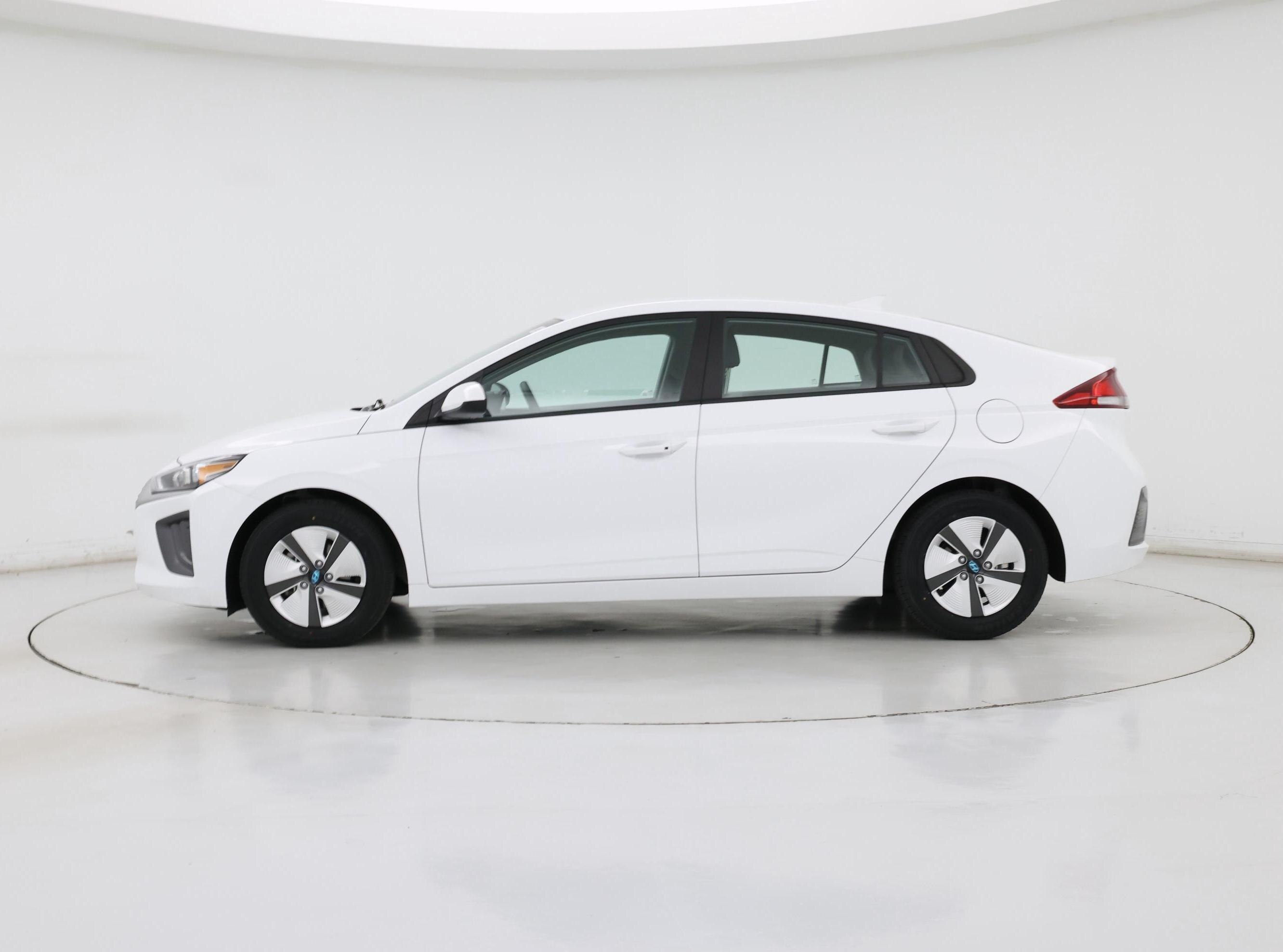 Thumbnail: 2022 Hyundai Ioniq - 3