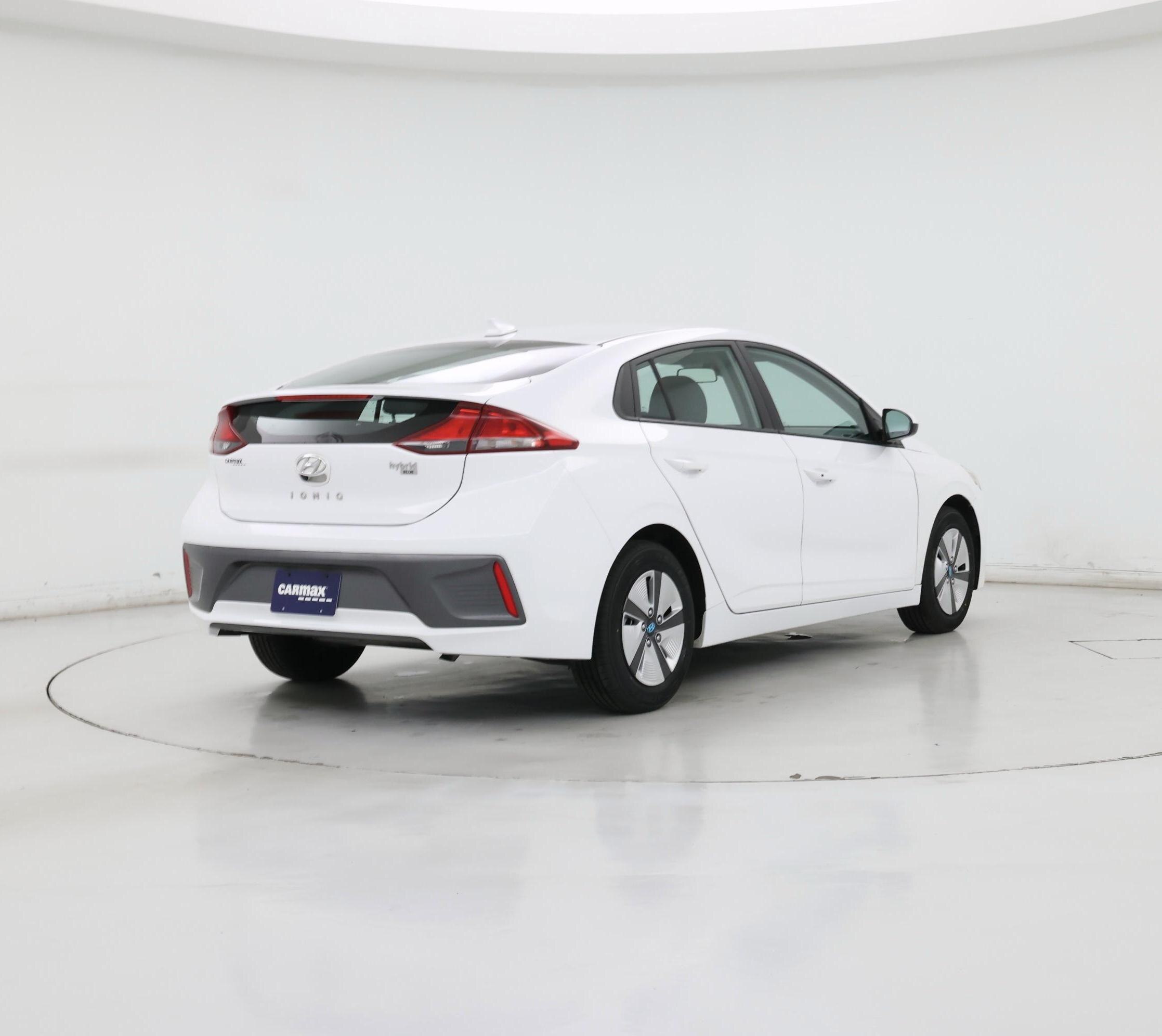 Thumbnail: 2022 Hyundai Ioniq - 8