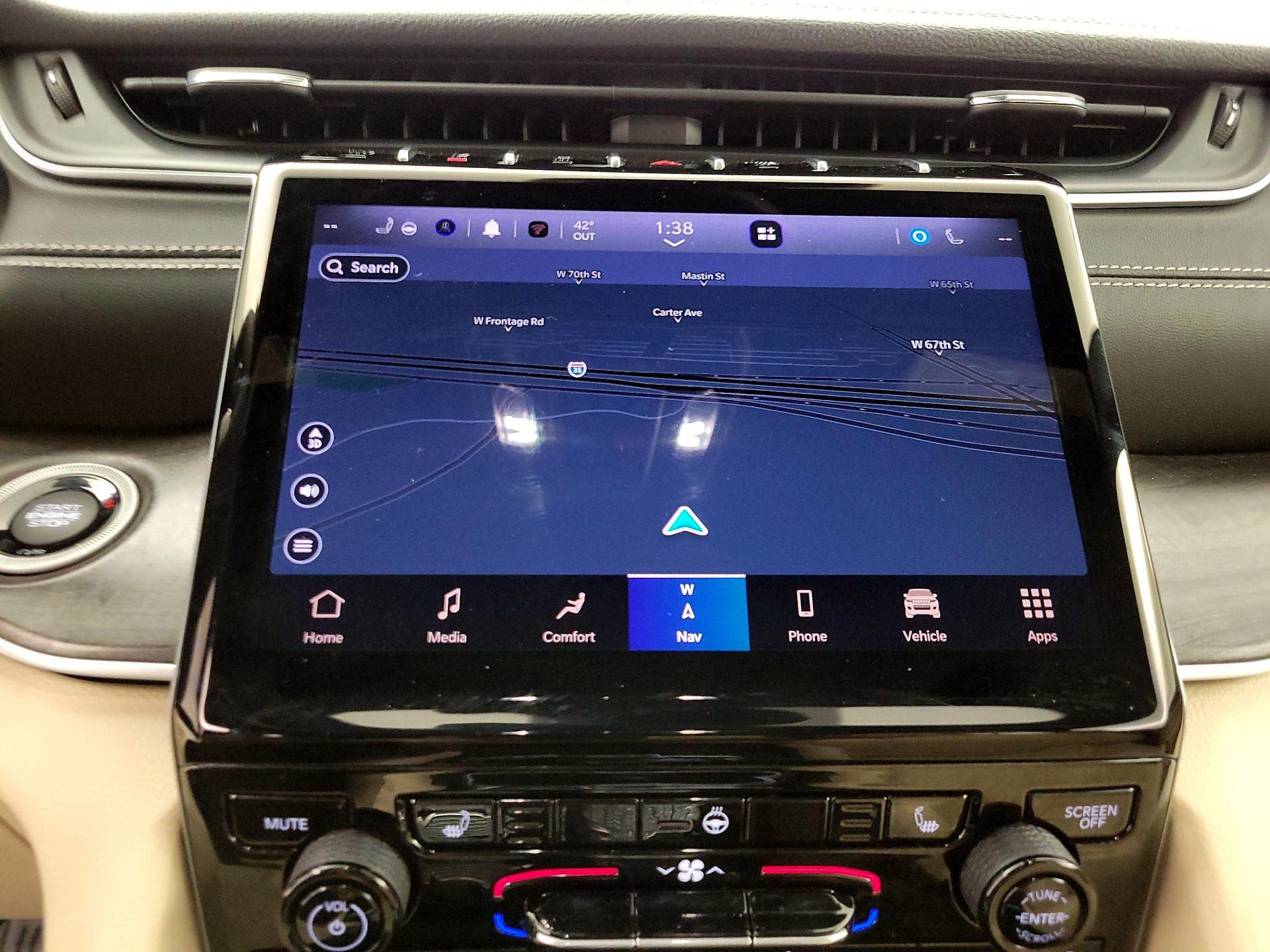 Thumbnail: 2024 Jeep Grand Cherokee - 14