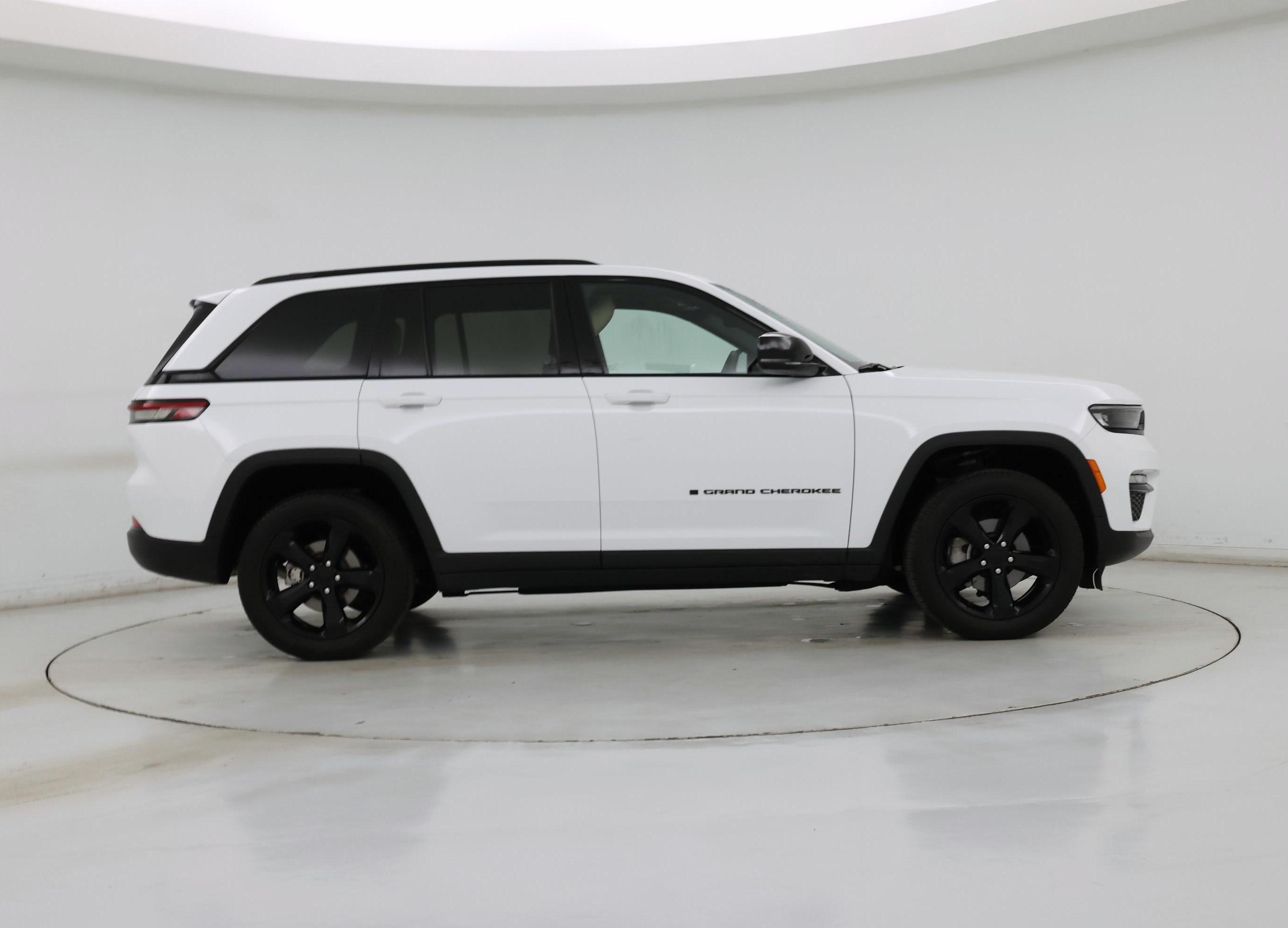 Thumbnail: 2024 Jeep Grand Cherokee - 7