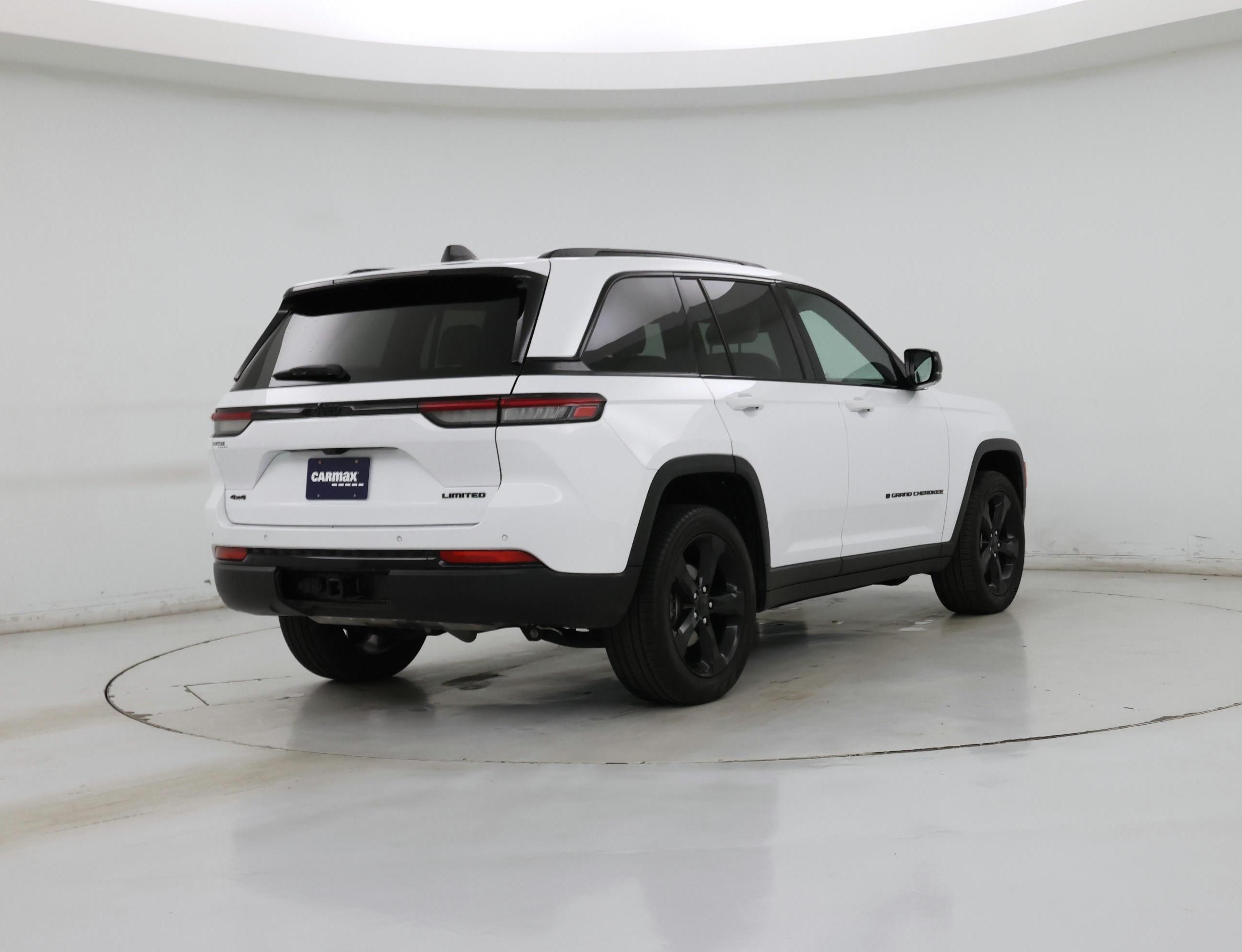 Thumbnail: 2024 Jeep Grand Cherokee - 8