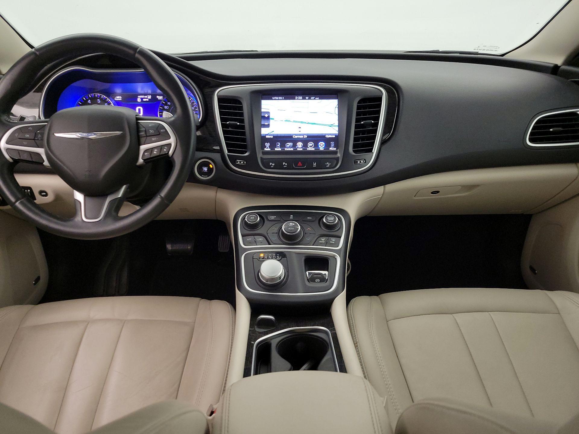 Thumbnail: 2015 Chrysler 200 - 9