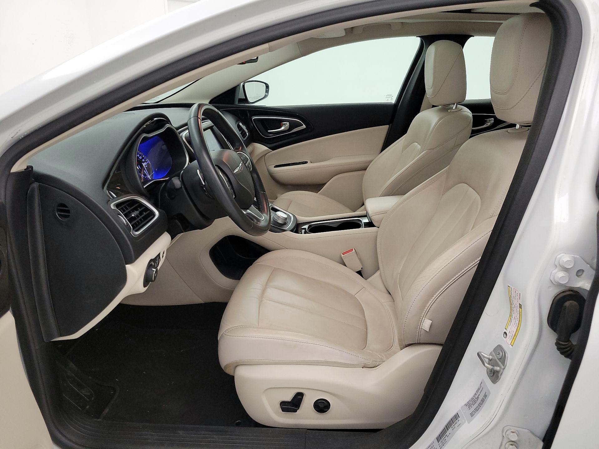 Thumbnail: 2015 Chrysler 200 - 11