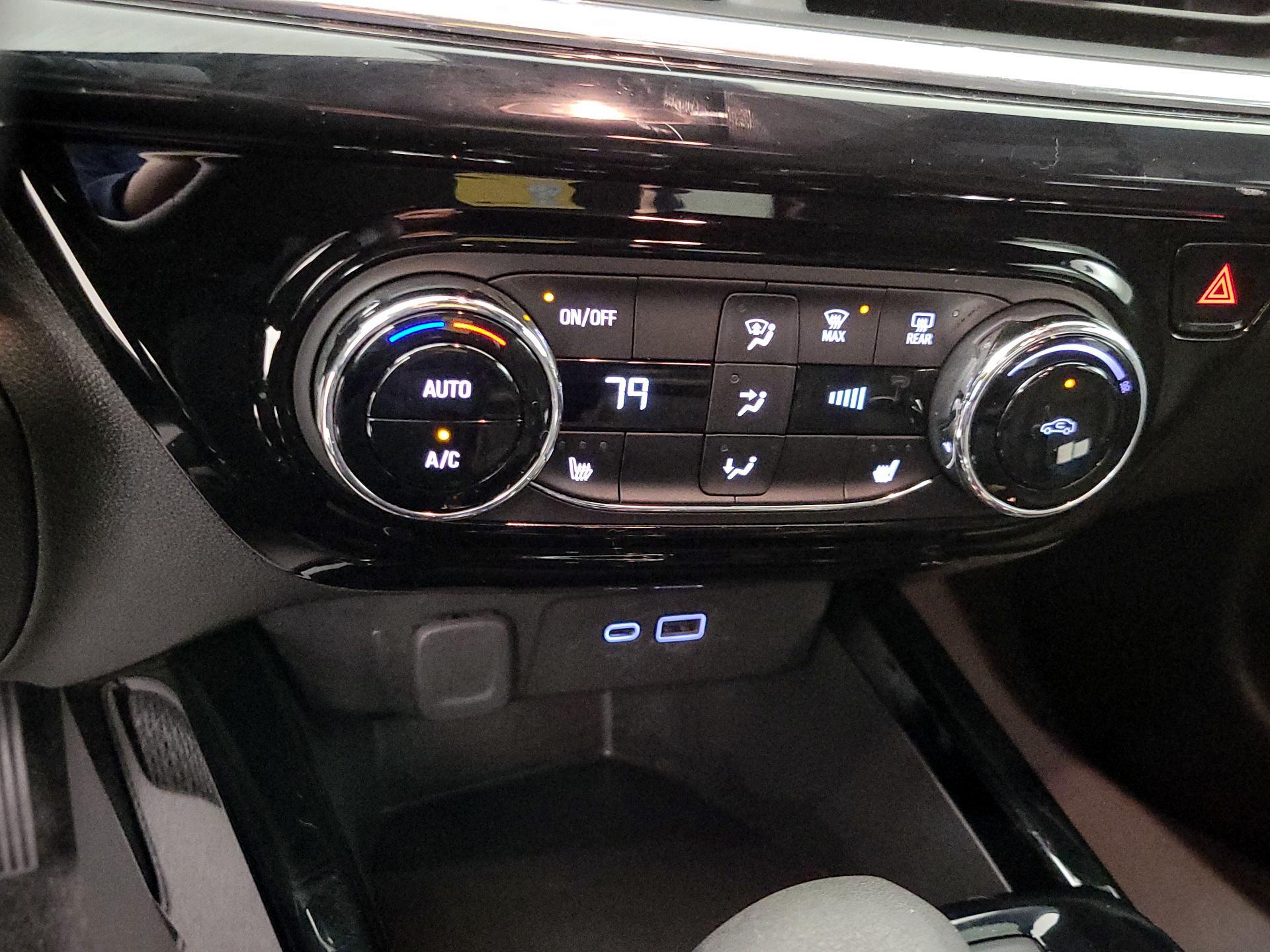 Thumbnail: 2025 Chevrolet Trax - 16