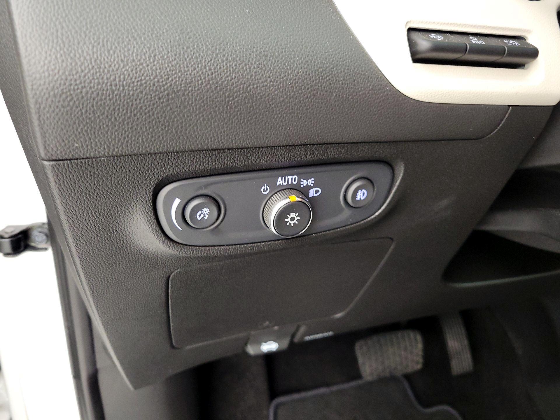 Thumbnail: 2021 Buick Encore GX - 13