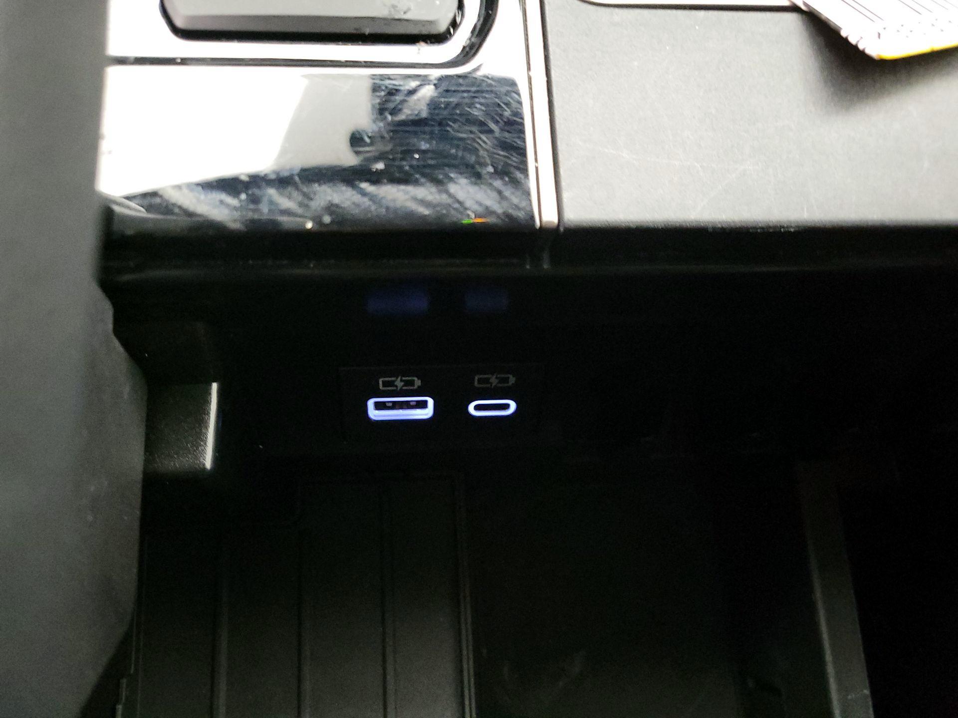 Thumbnail: 2025 Toyota Tundra - 18