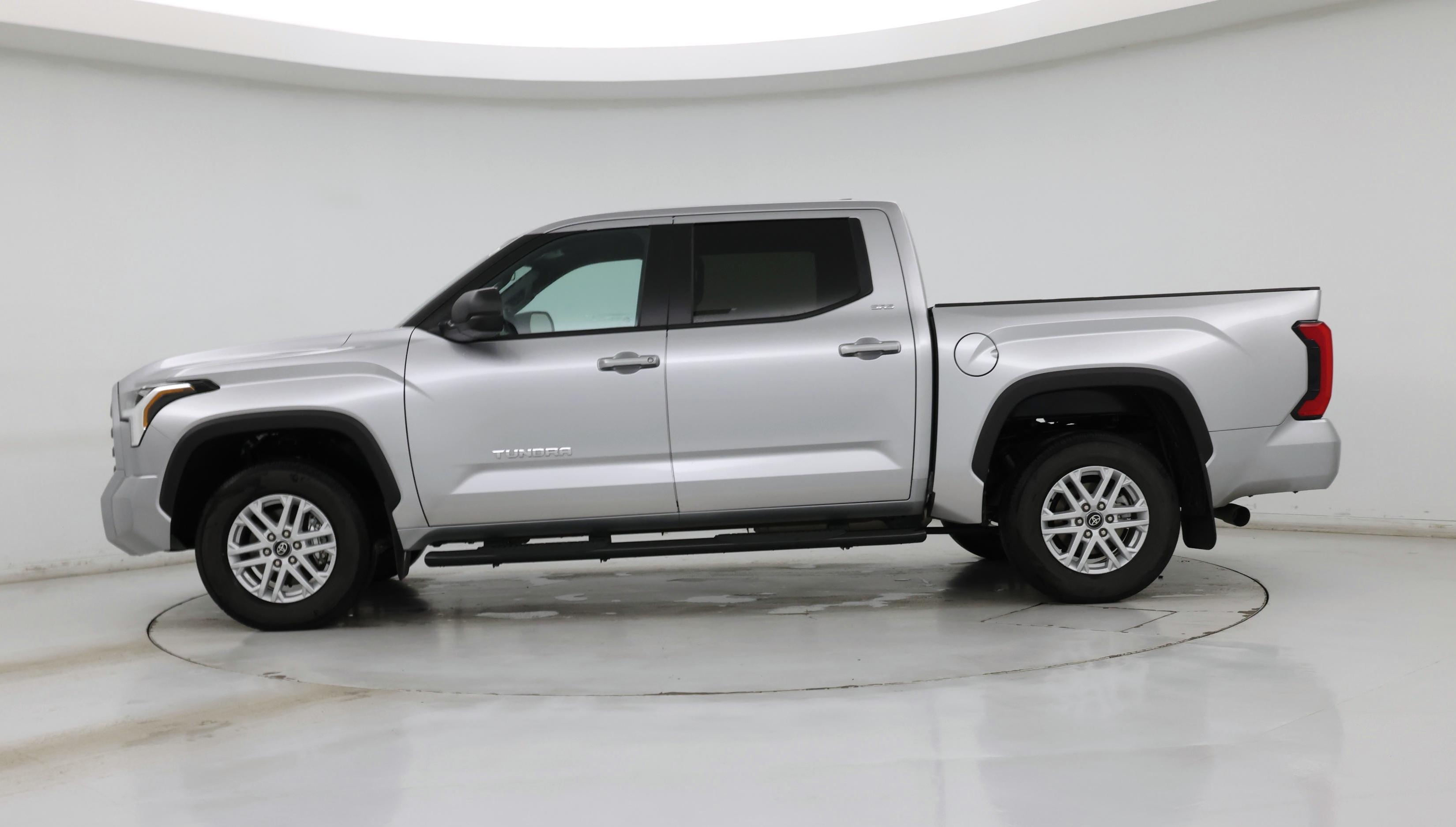 Thumbnail: 2025 Toyota Tundra - 3