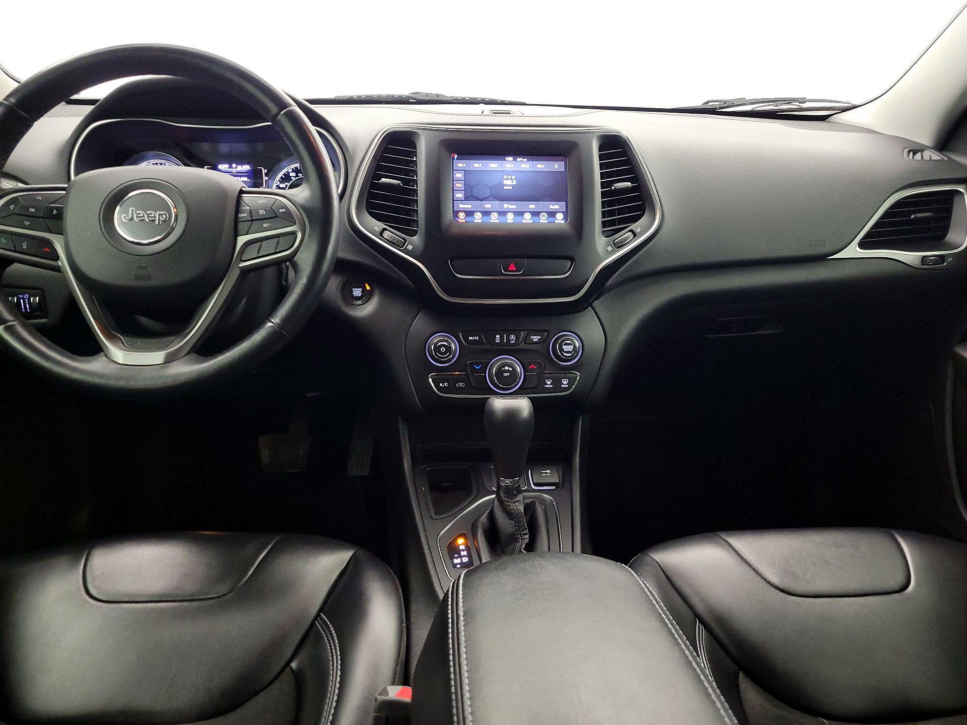 Thumbnail: 2019 Jeep Cherokee - 9